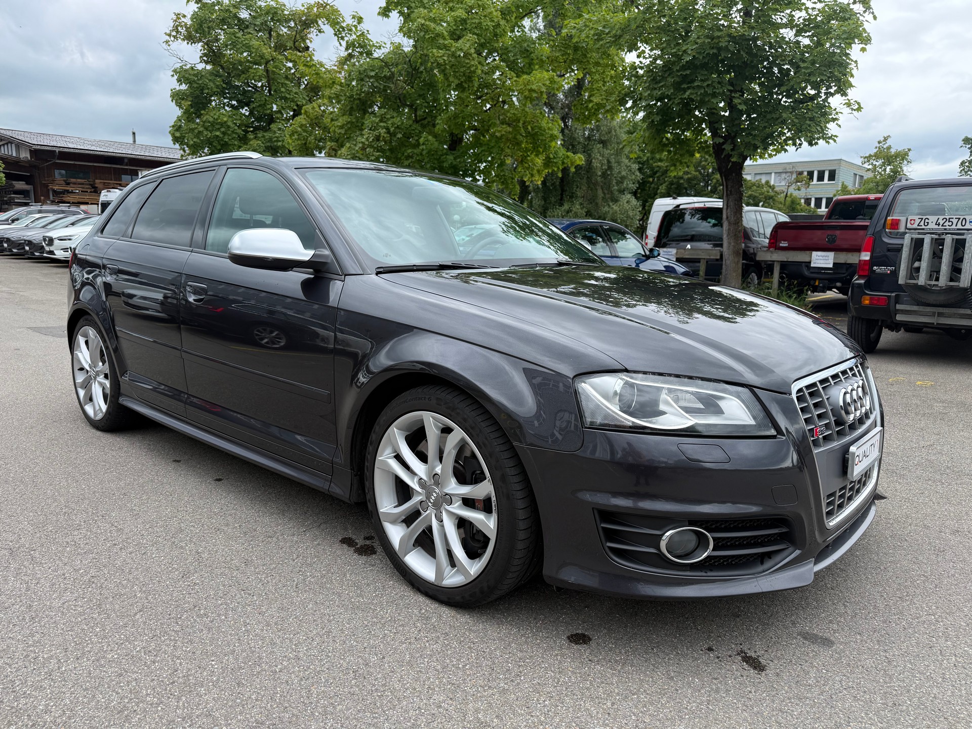 AUDI S3 Sportback 2.0 TFSI quattro-image-1