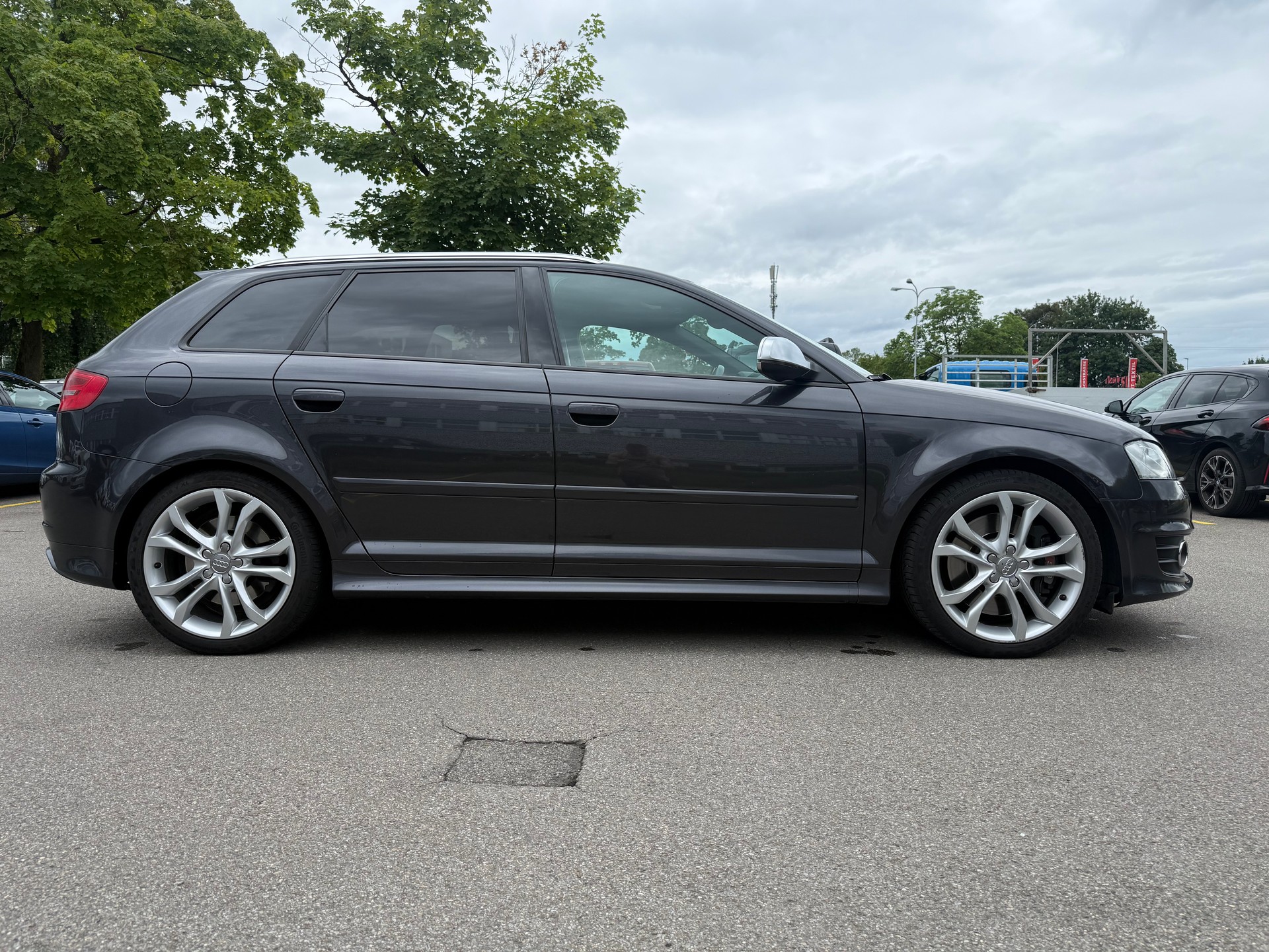 AUDI S3 Sportback 2.0 TFSI quattro-image-3