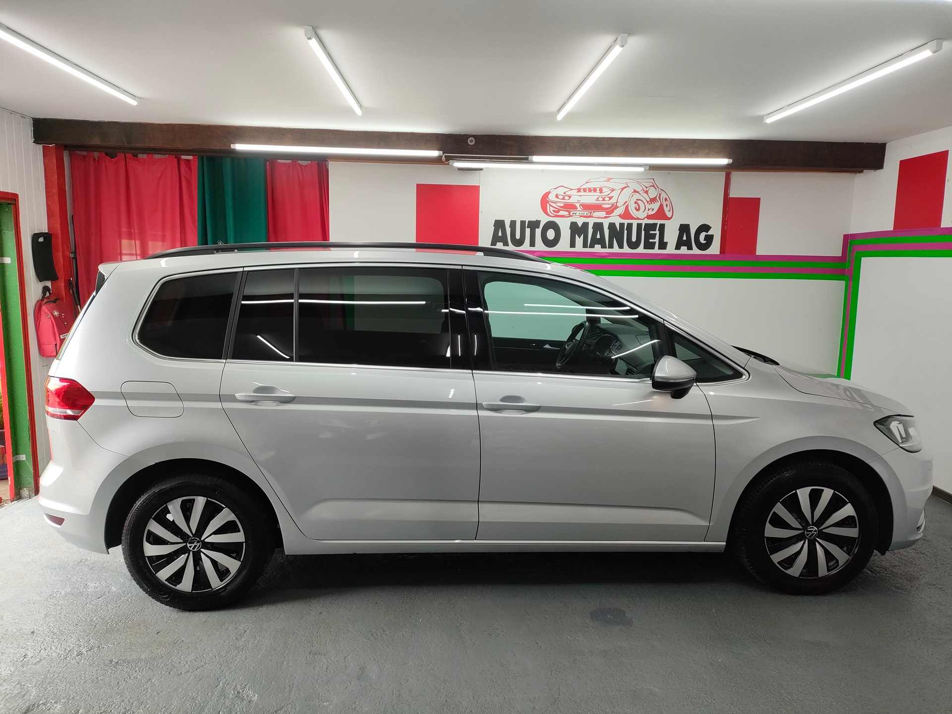 VW Touran 2.0 TDI BlueMotion Technology Comfortline DSG-image-4