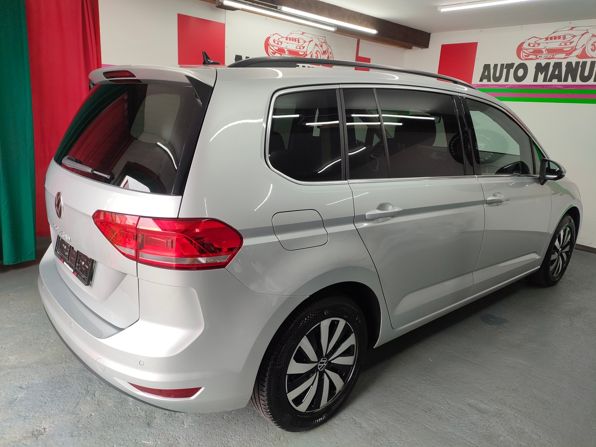 VW Touran 2.0 TDI BlueMotion Technology Comfortline DSG-image-7