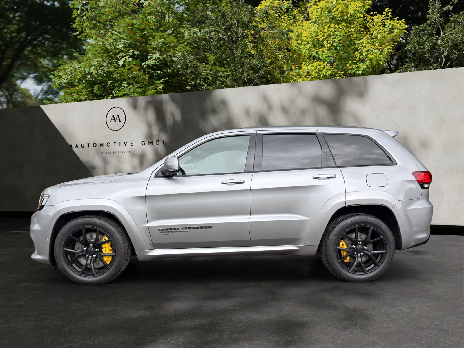 JEEP Grand Cherokee 6.2 V8 HEMI Trackhawk Automatic-showroom-element-2