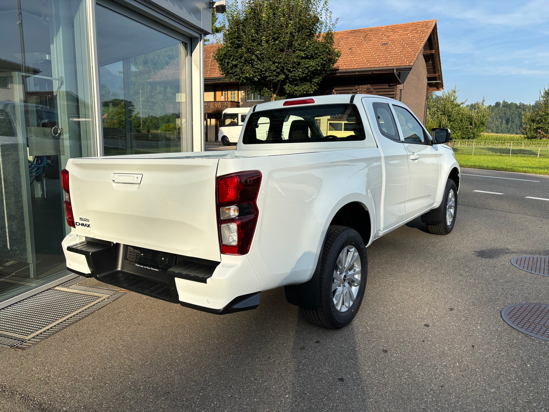 ISUZU D-MAX 1.9 Space Cab N60BB+ 4x4-image-2