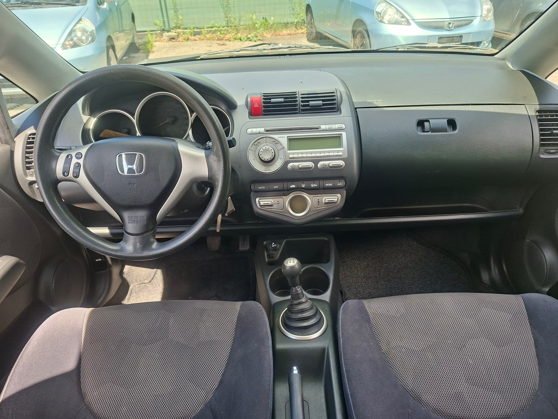HONDA Jazz 1.4i LS-image-8