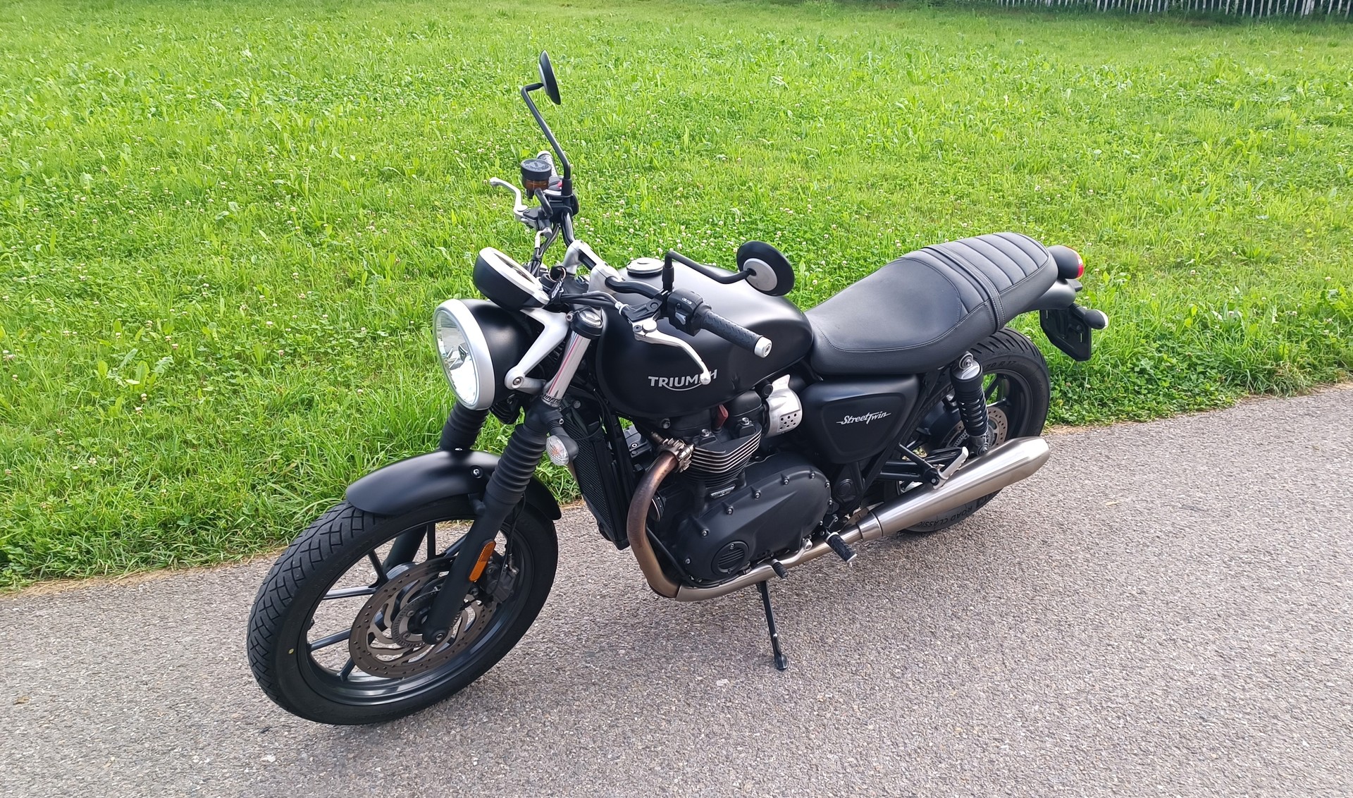 TRIUMPH Street Twin 900 i (35kW)-image-1
