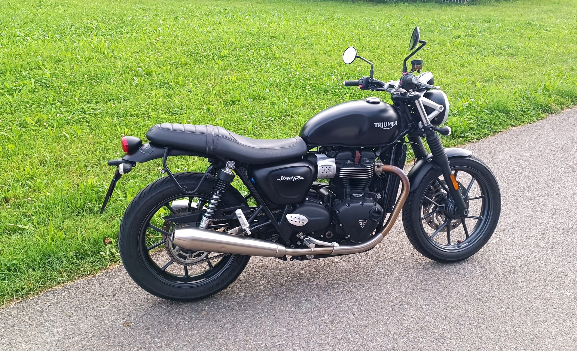 TRIUMPH Street Twin 900 i (35kW)-image-2