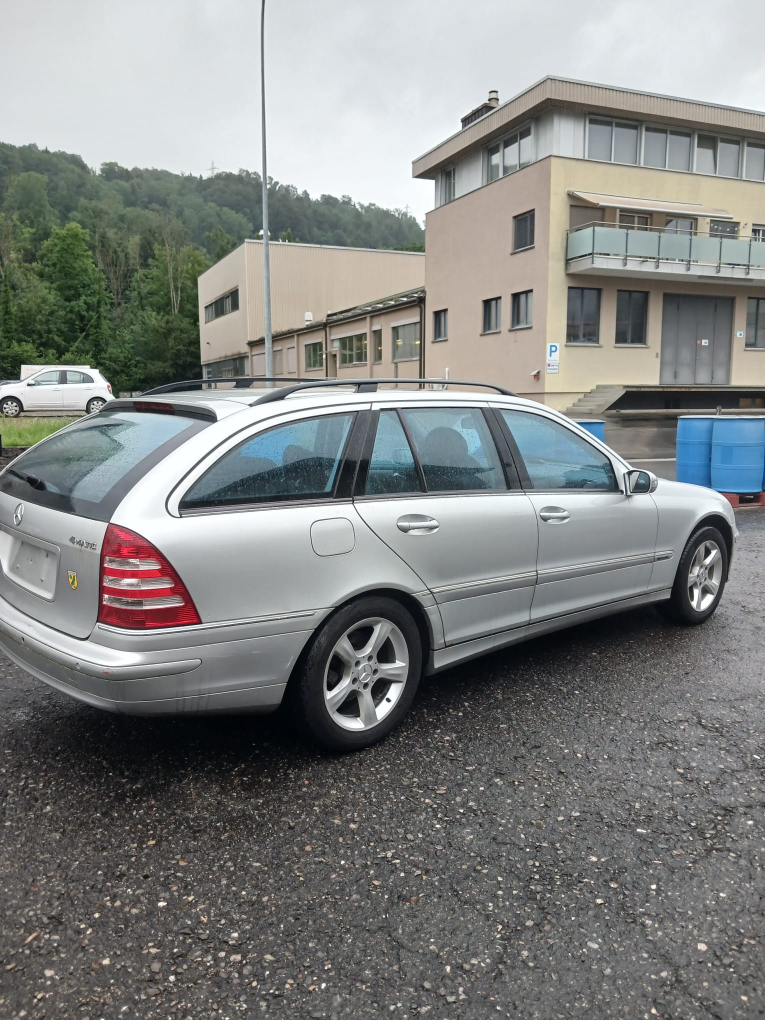 MERCEDES-BENZ C 240 Elégance 4Matic Automatic-image-4