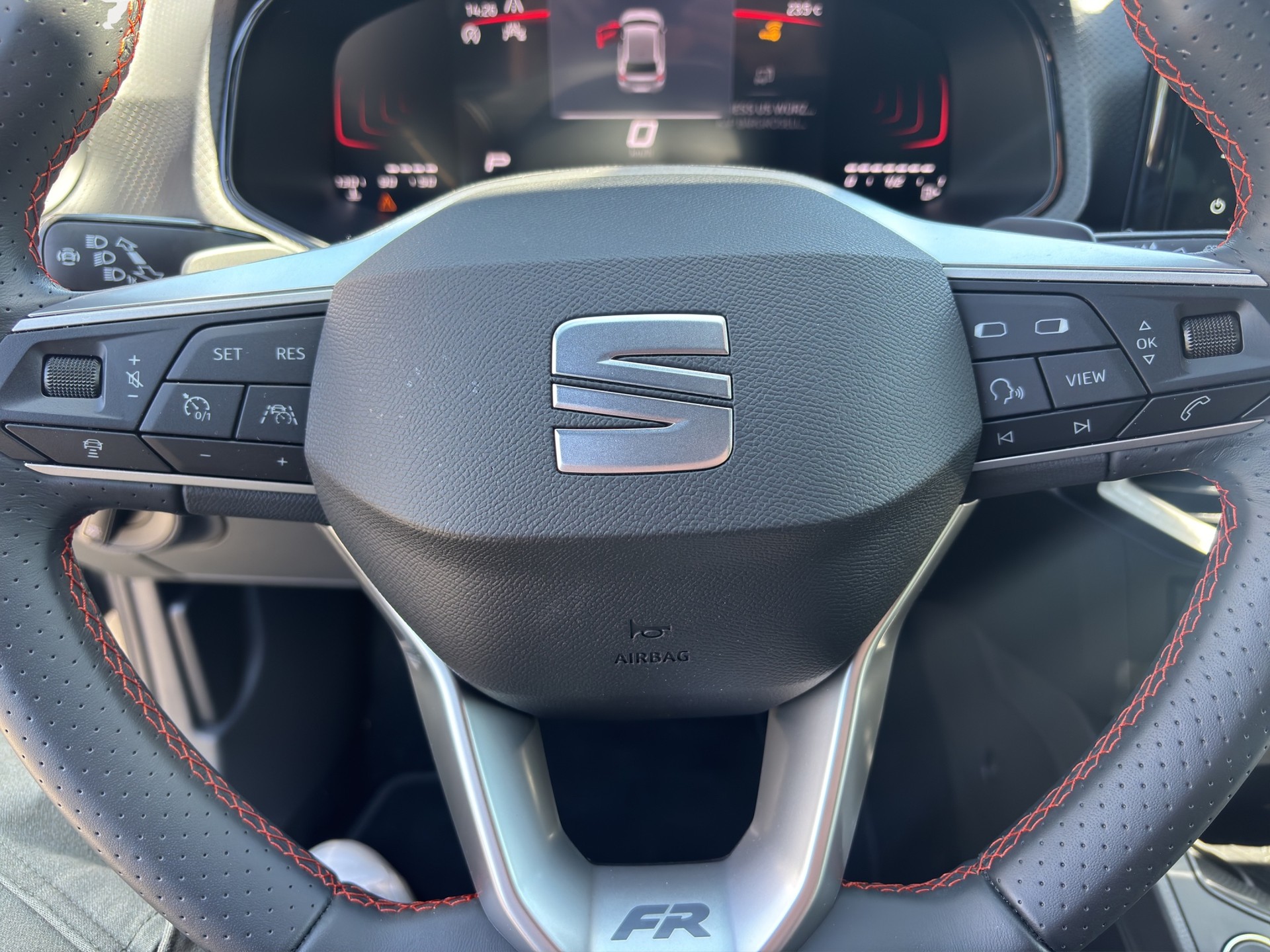 SEAT Ibiza 1.0 EcoTSI FR DSG-image-9
