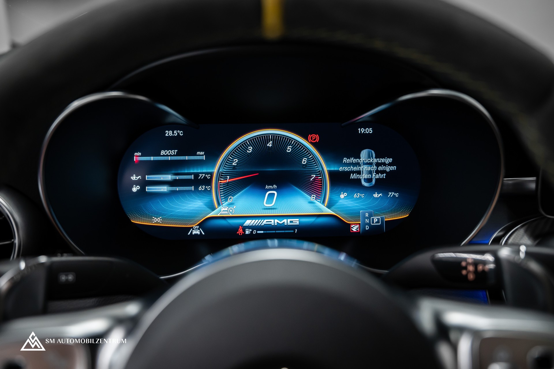 MERCEDES-BENZ C 63 S AMG Coupé / 1 of 499 / Final Edition / Designo magno / Aero-image-21