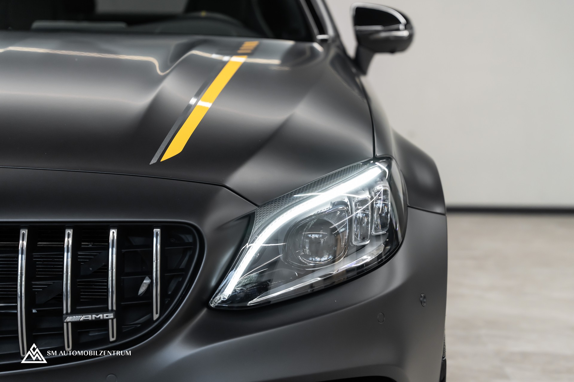 MERCEDES-BENZ C 63 S AMG Coupé / 1 of 499 / Final Edition / Designo magno / Aero-showroom-element-3