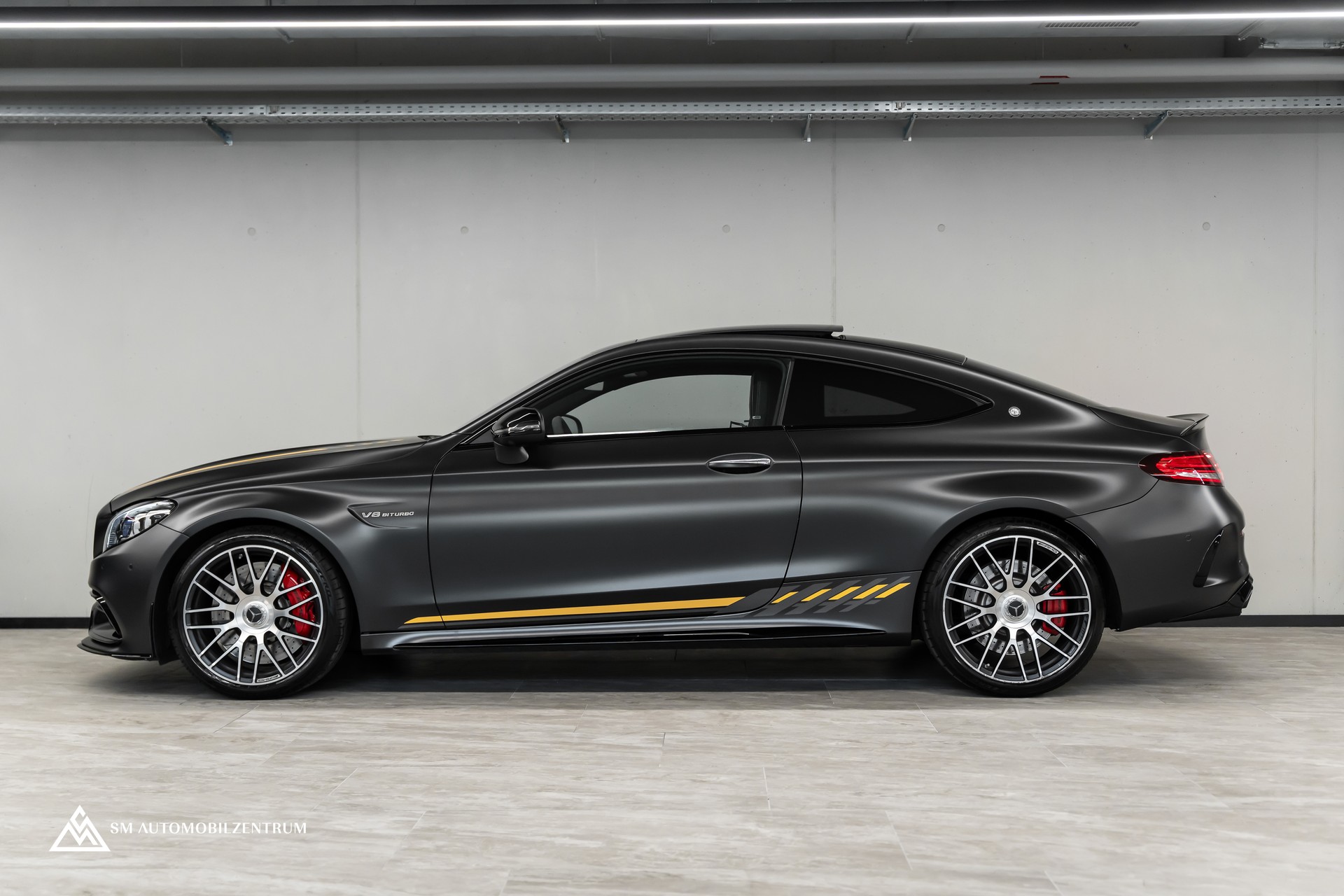 MERCEDES-BENZ C 63 S AMG Coupé / 1 of 499 / Final Edition / Designo magno / Aero-showroom-element-1