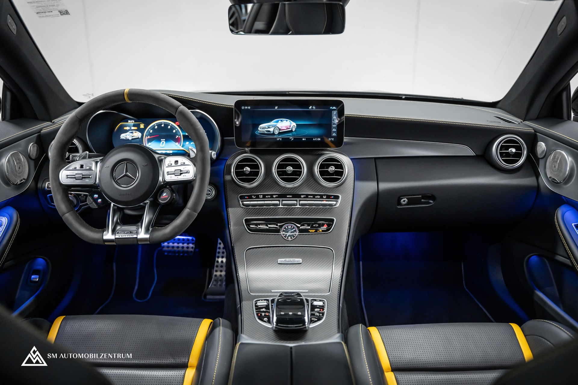 MERCEDES-BENZ C 63 S AMG Coupé / 1 of 499 / Final Edition / Designo magno / Aero-image-39
