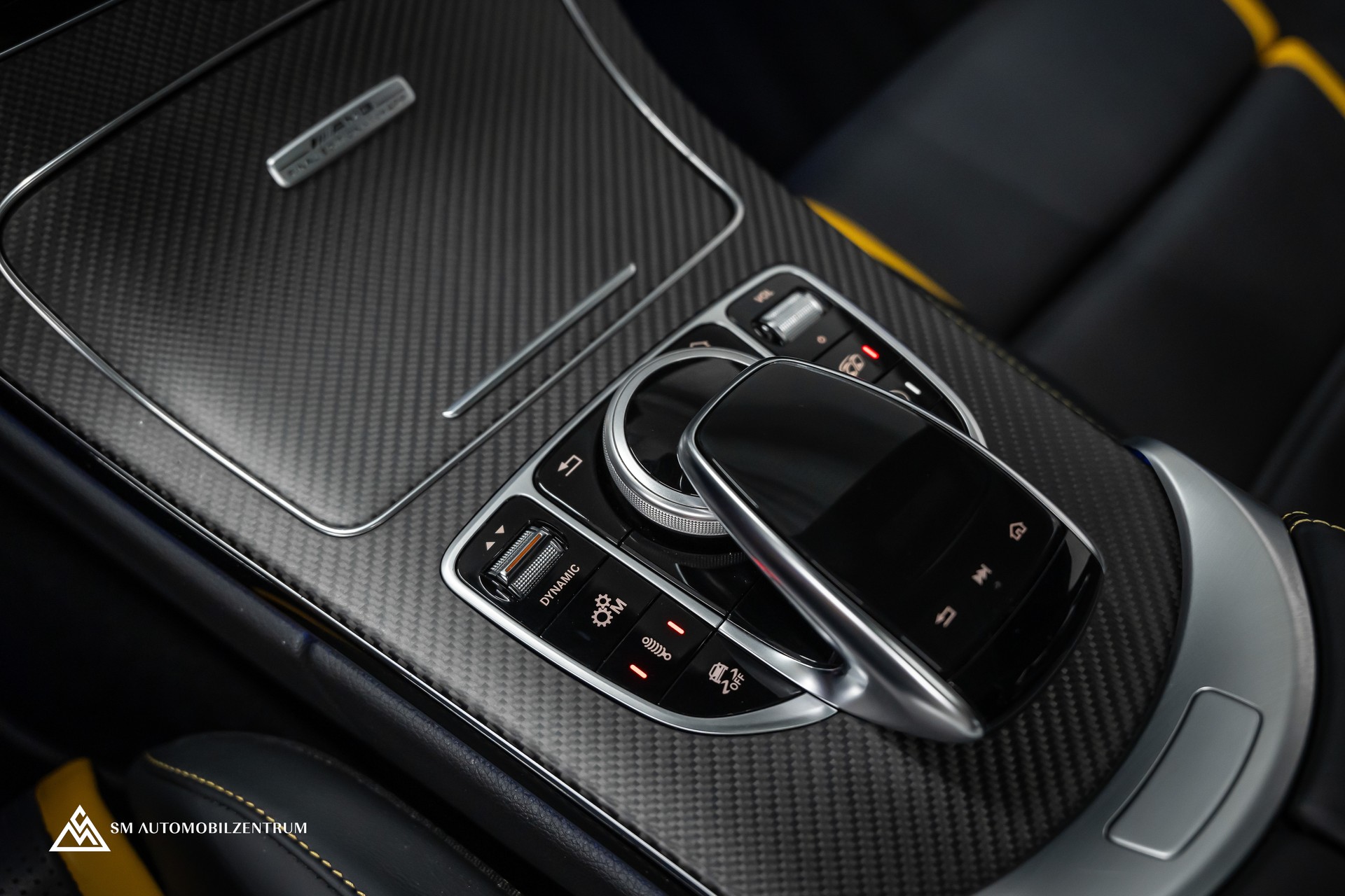 MERCEDES-BENZ C 63 S AMG Coupé / 1 of 499 / Final Edition / Designo magno / Aero-image-24