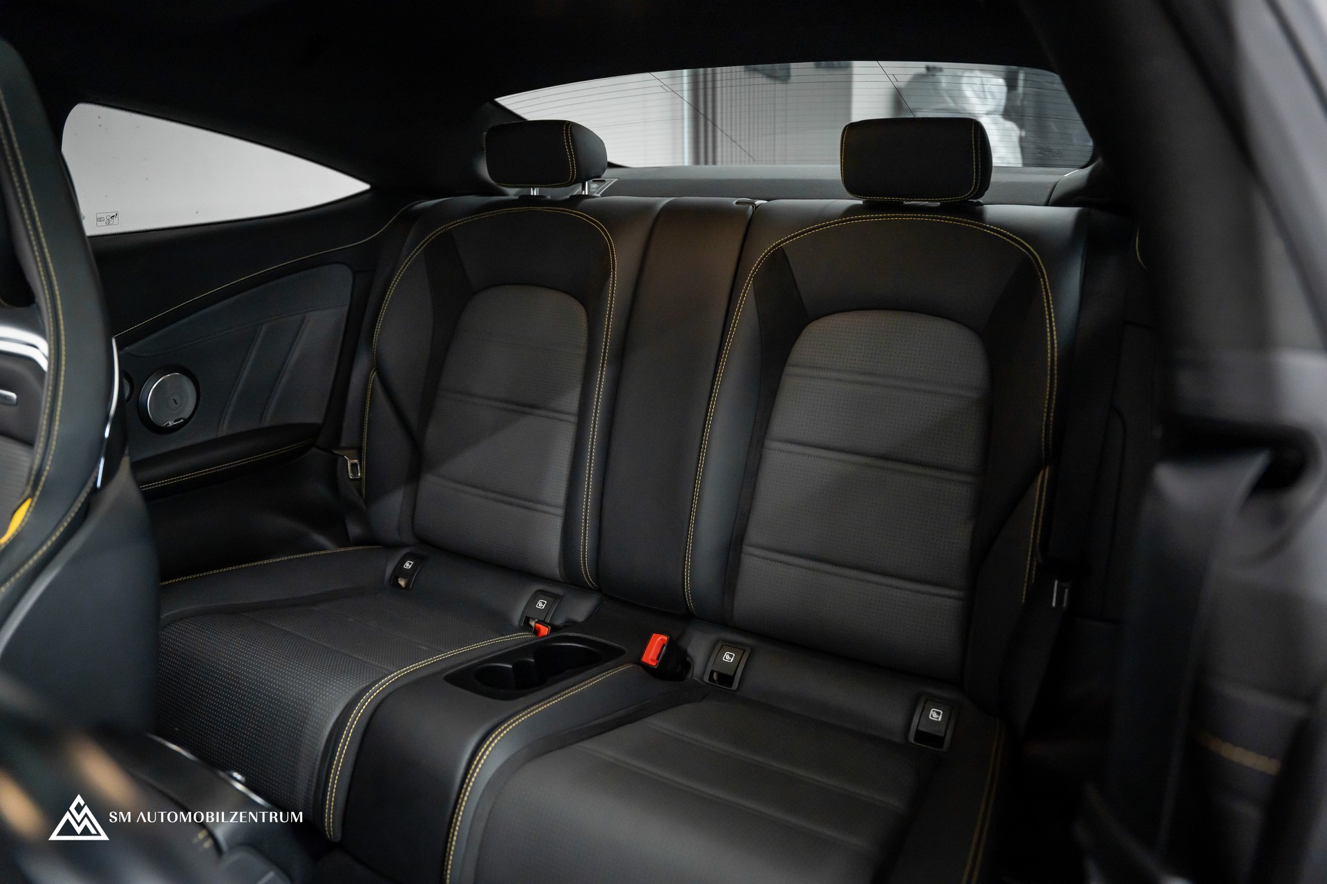 MERCEDES-BENZ C 63 S AMG Coupé / 1 of 499 / Final Edition / Designo magno / Aero-image-16