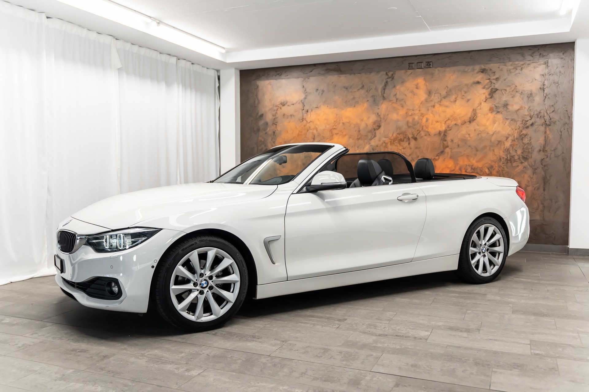BMW 420i Cabriolet Steptronic *CH Fahrzeug*Fahrassist*Leder*Sportsitze*-image-4