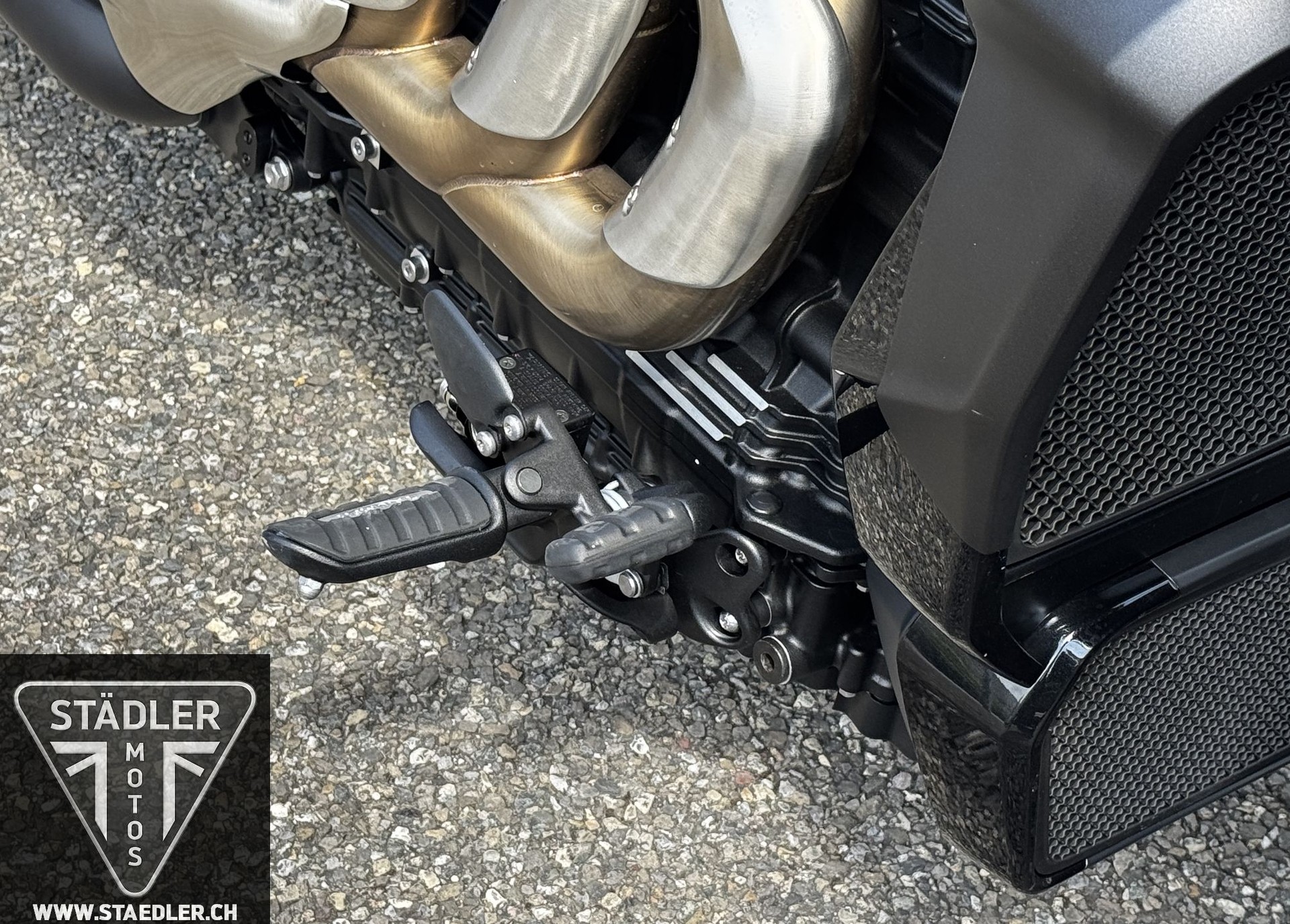 TRIUMPH Rocket 3 GT-image-8