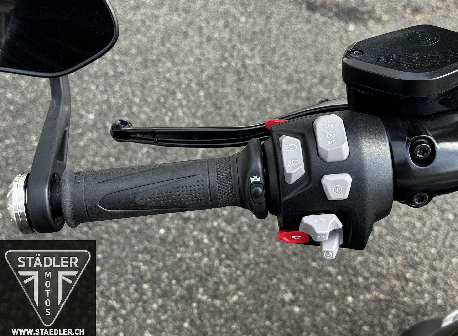 TRIUMPH Rocket 3 GT-image-10
