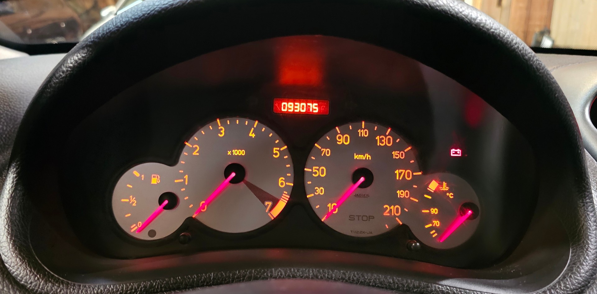 PEUGEOT 206 1.4 16V XT-image-21