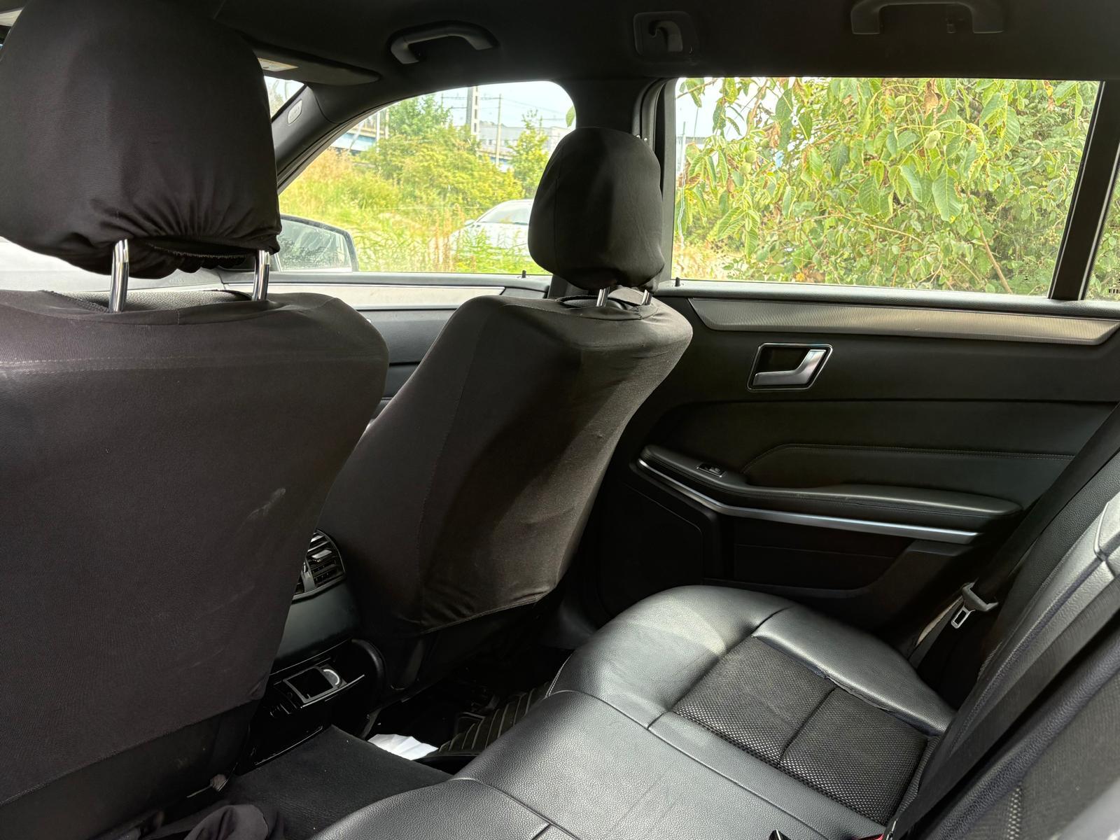 MERCEDES-BENZ E 220 BlueTEC 4Matic 7G-Tronic-image-4