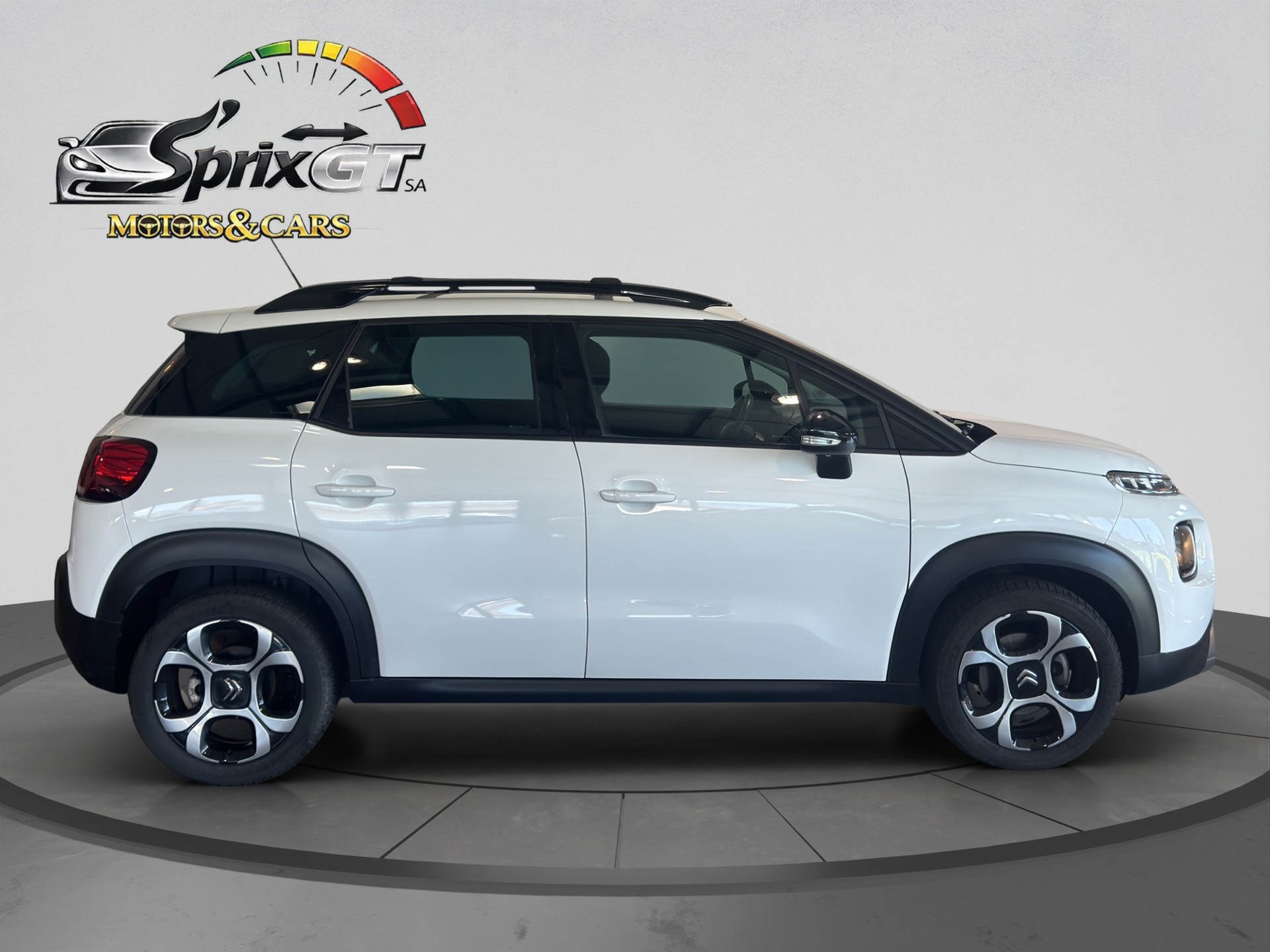 CITROEN C3 Aircross 1.2i PureTech Shine EAT-image-5
