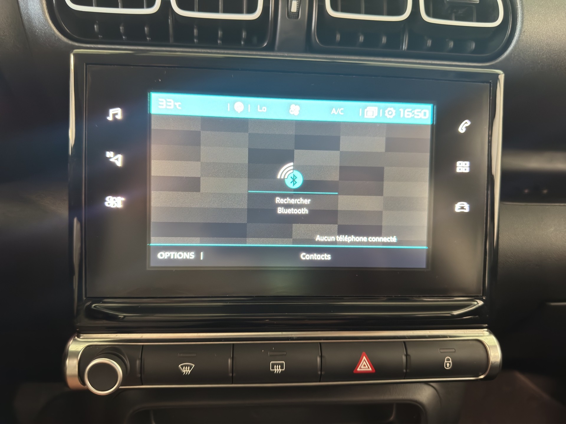 CITROEN C3 Aircross 1.2i PureTech Shine EAT-image-21