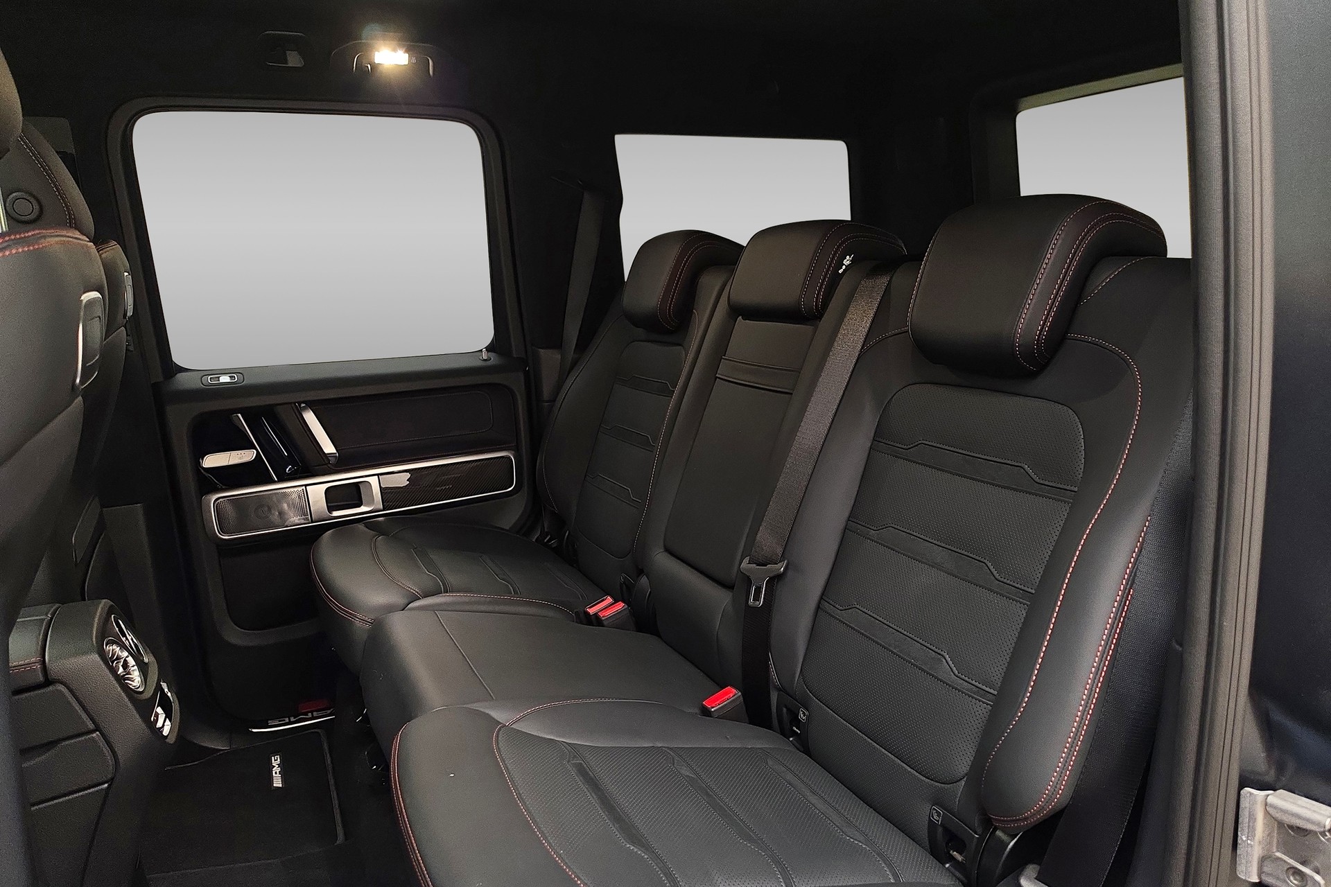 MERCEDES-BENZ G 63 AMG-image-14