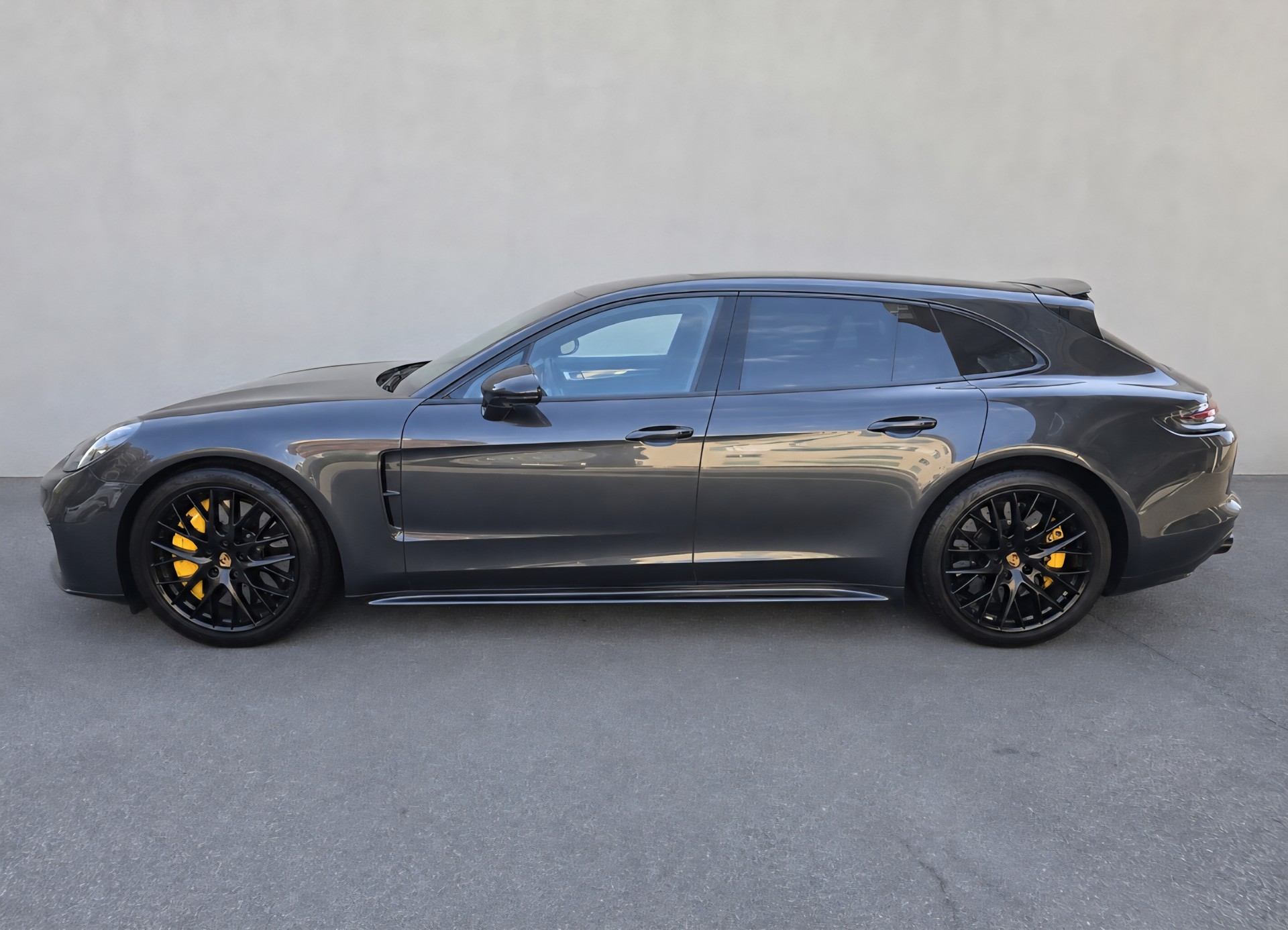 PORSCHE Panamera 4.0 V8 Turbo Sport Turismo PDK mit Porsche Approved Garantie Frisch ab MFK 12.08.2026-image-1