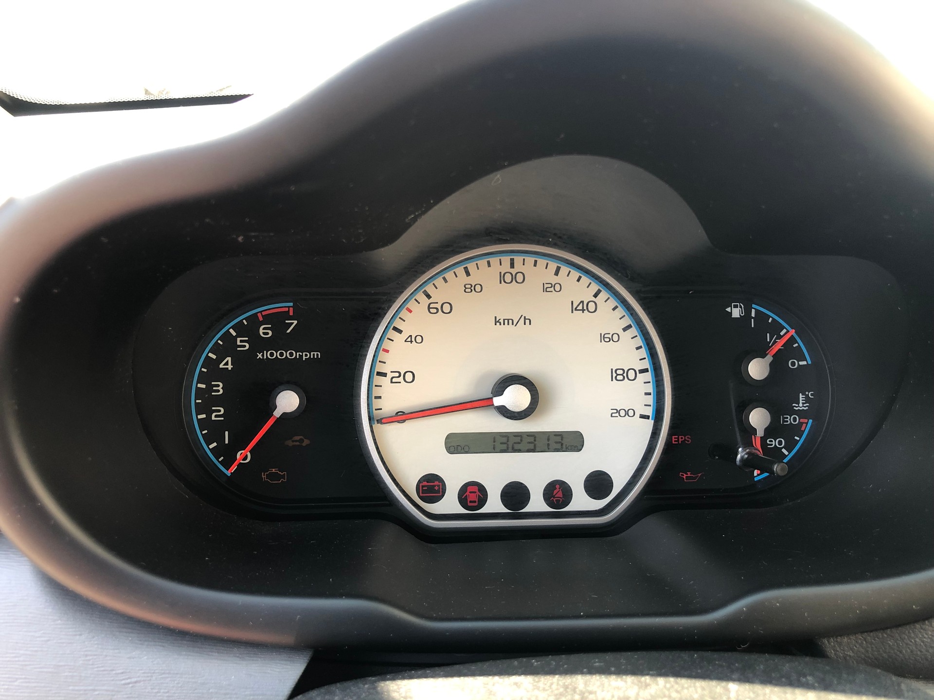HYUNDAI i10 1.1 Comfort-image-11