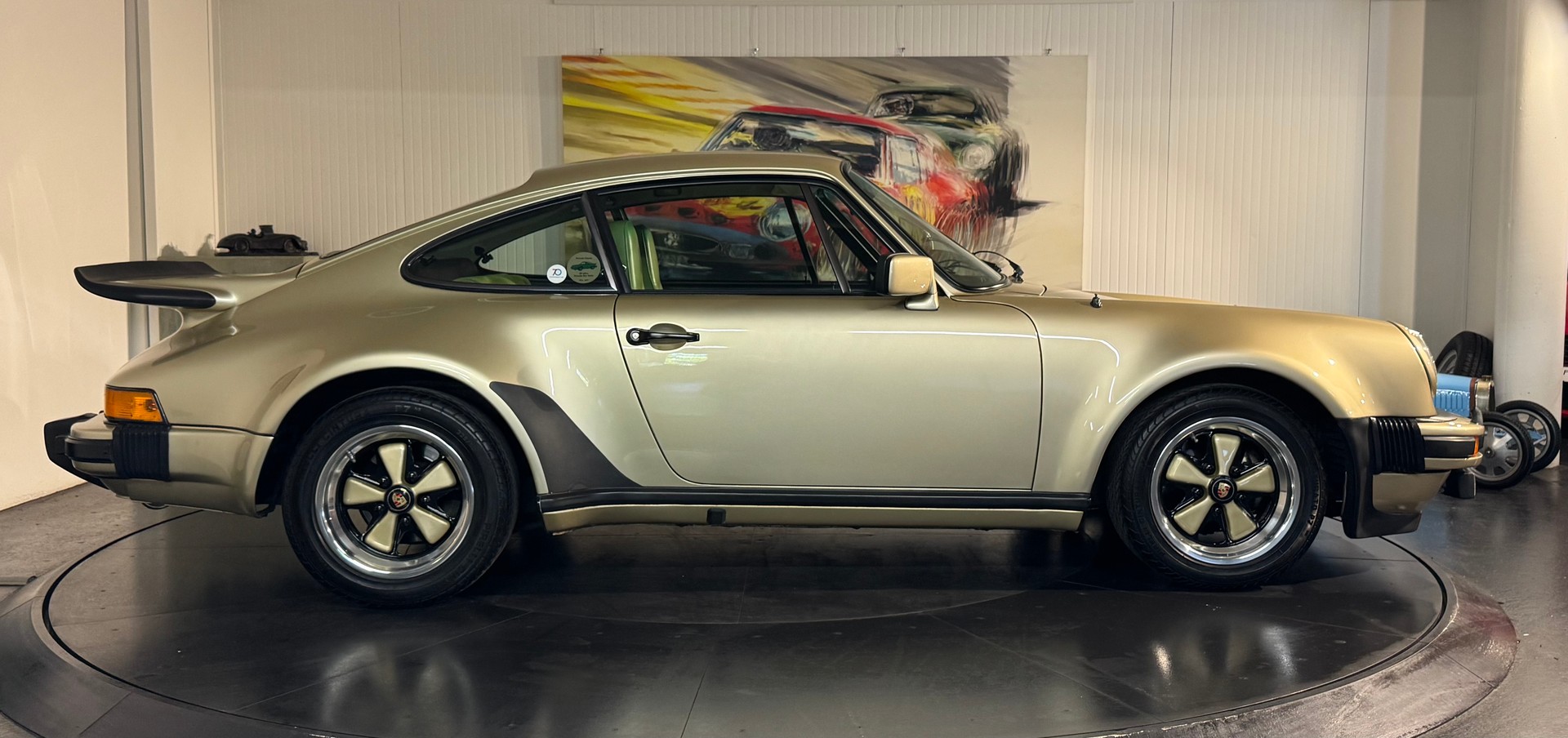PORSCHE 911 Turbo-image-5