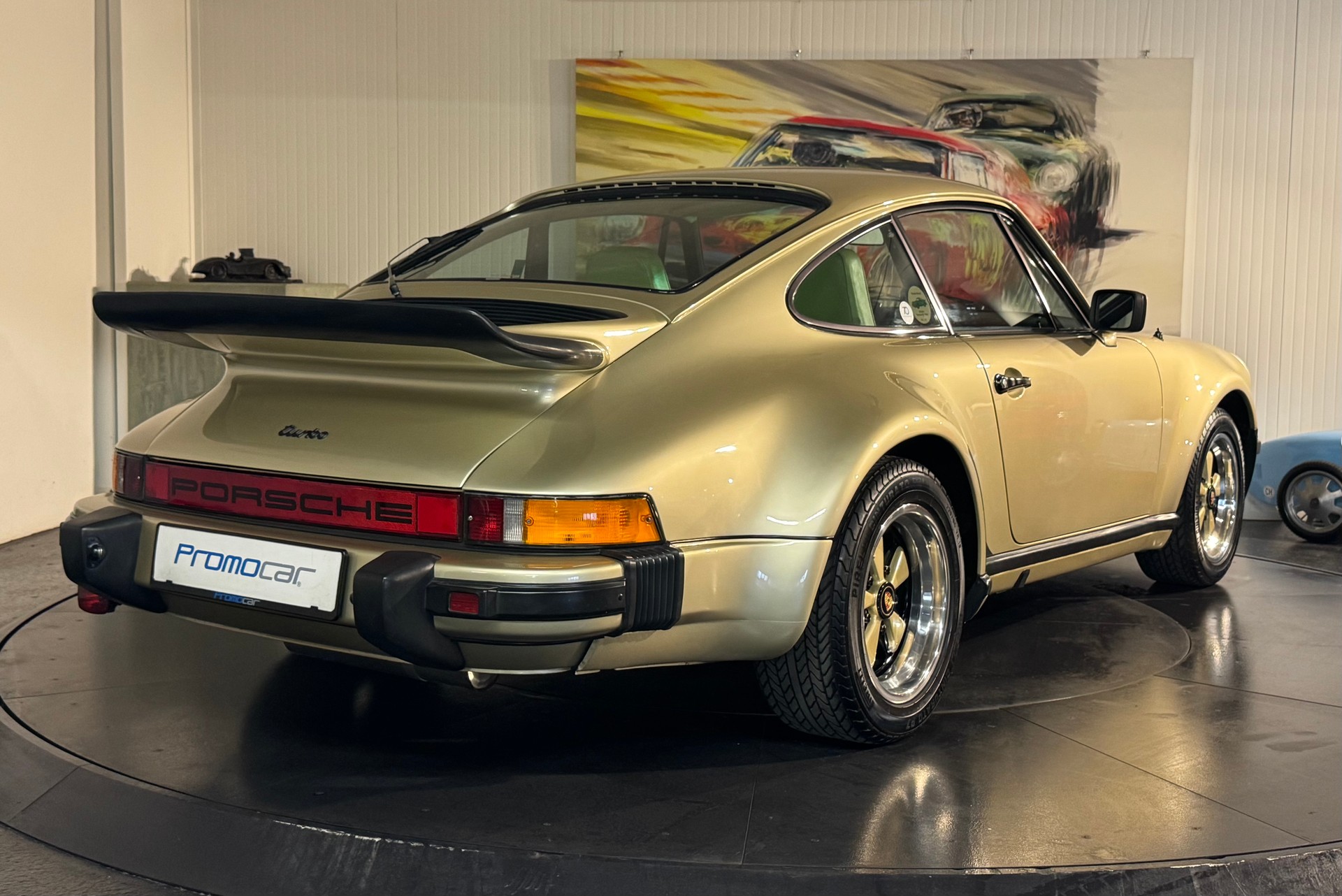 PORSCHE 911 Turbo-image-4
