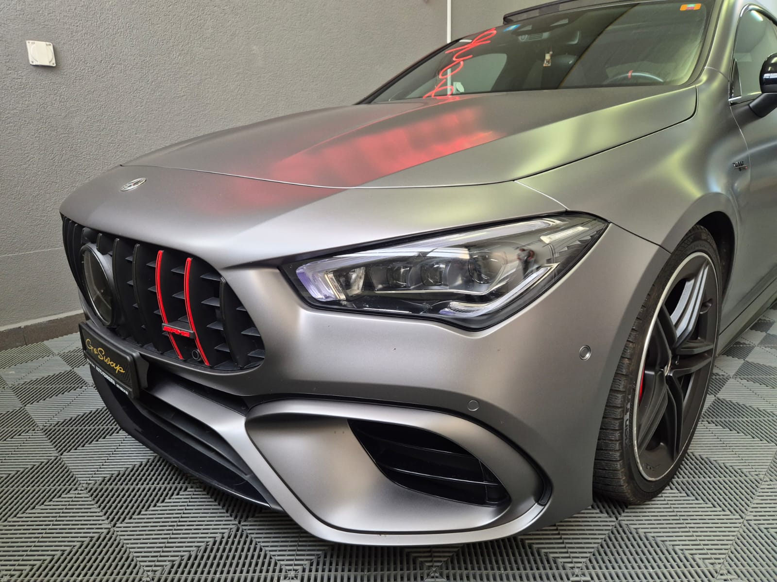 MERCEDES-BENZ CLA 45 S AMG 4Matic+ 8G-DCT *Toit ouvrant *Gris "mat"-showroom-element-2
