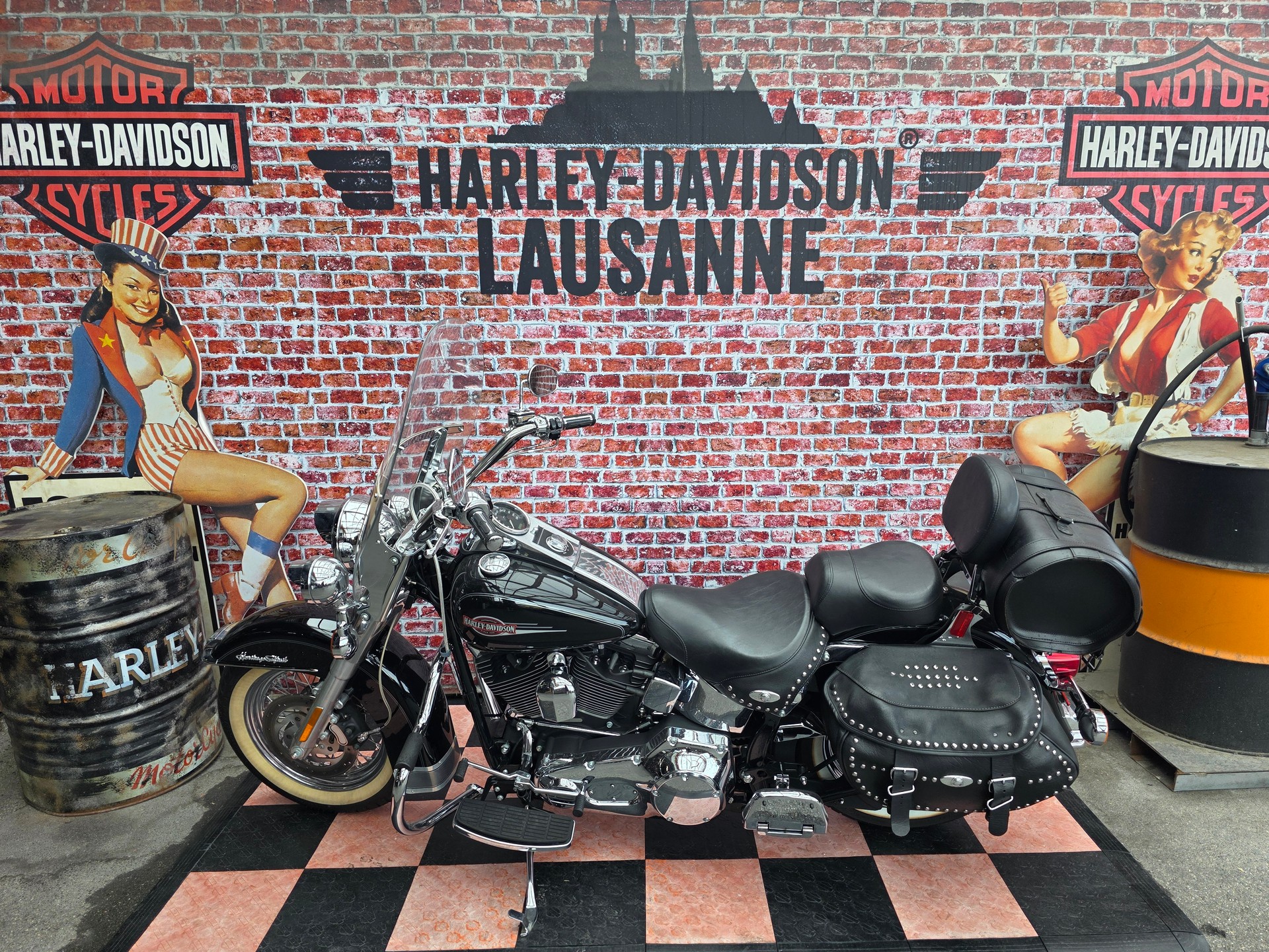HARLEY-DAVIDSON FLSTCI Softail Classic-image-1