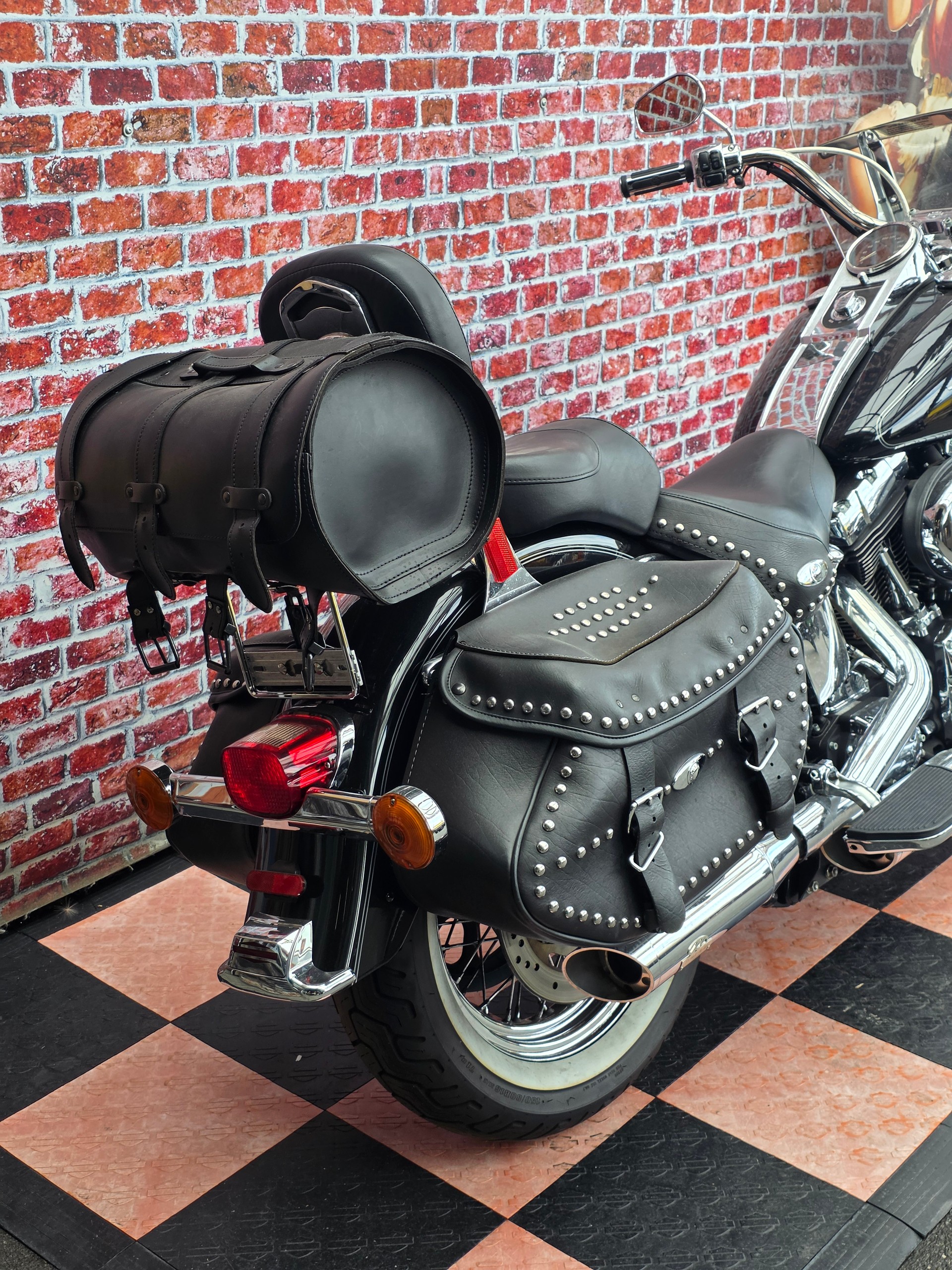 HARLEY-DAVIDSON FLSTCI Softail Classic-image-8