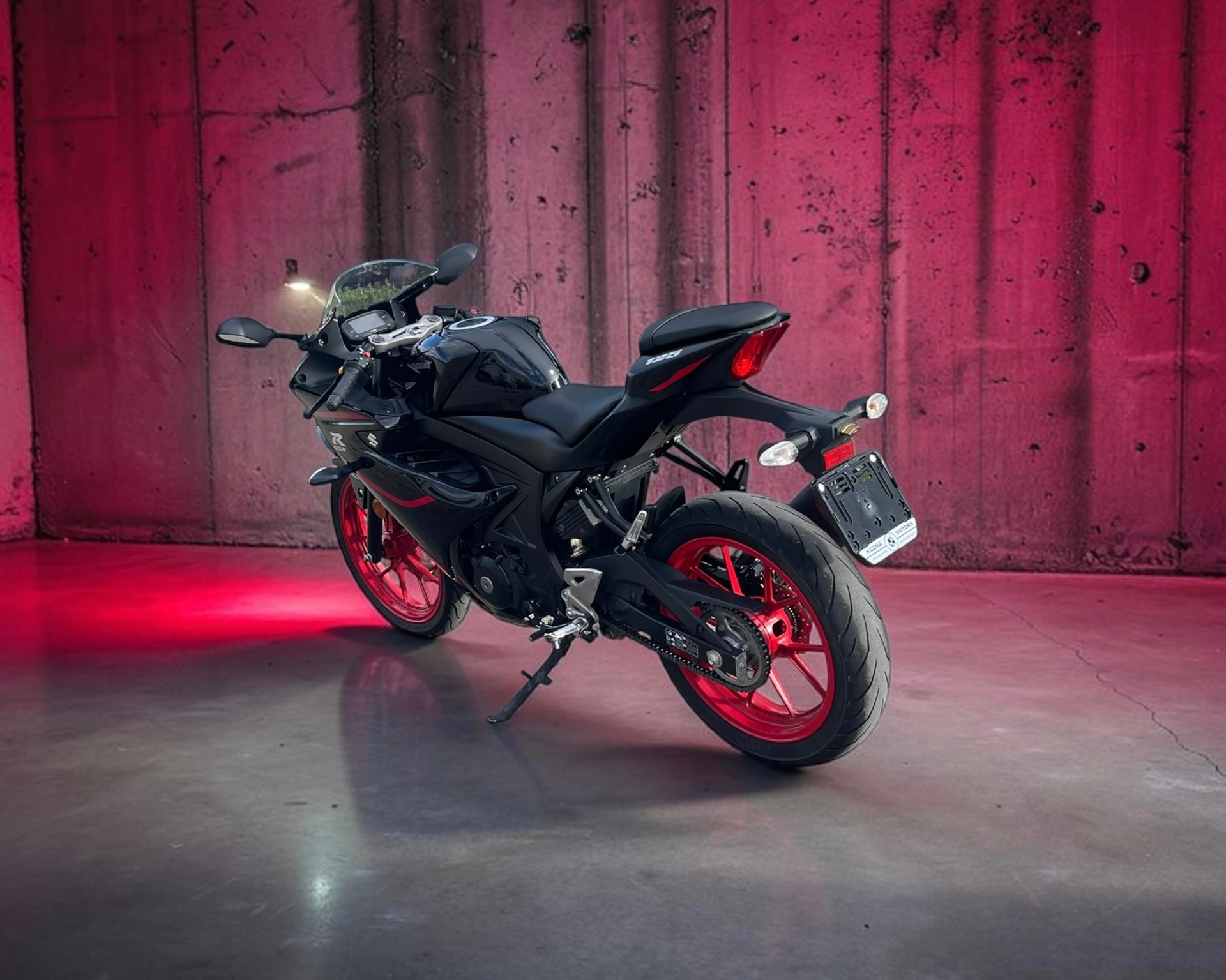 SUZUKI GSX-R 125-image-5