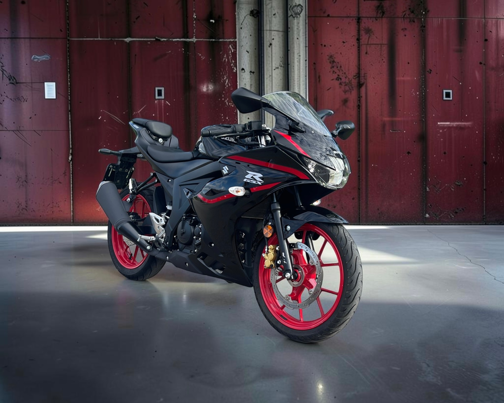 SUZUKI GSX-R 125-image-3