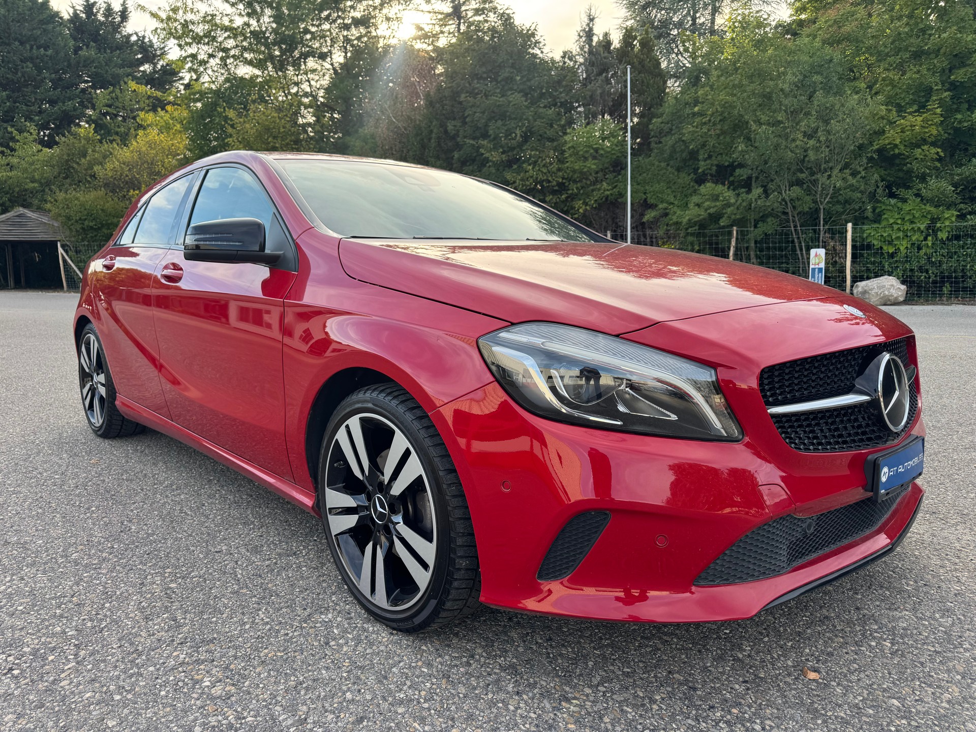 MERCEDES-BENZ A 180 7G-DCT-image-3