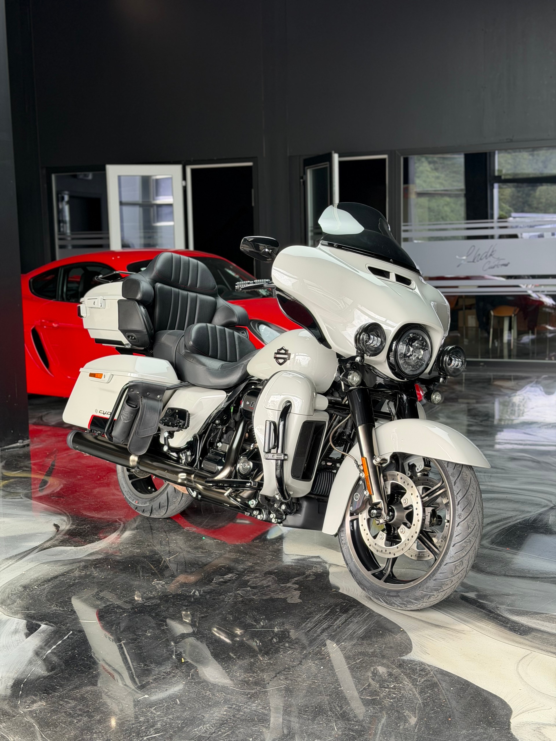 HARLEY-DAVIDSON FLHTKSE Electra Glide Ultra Limited 117 CVO-image-0