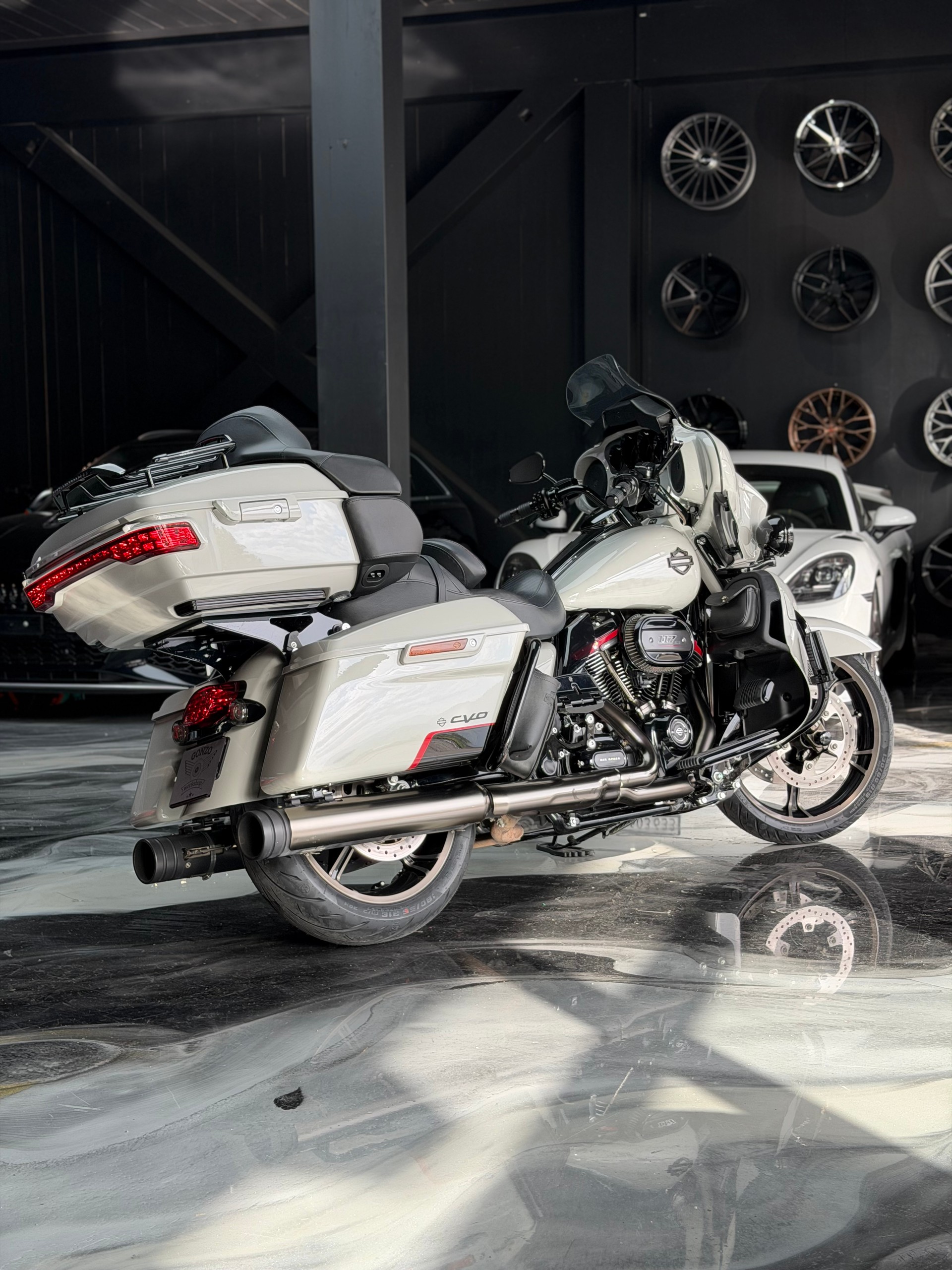 HARLEY-DAVIDSON FLHTKSE Electra Glide Ultra Limited 117 CVO-image-1