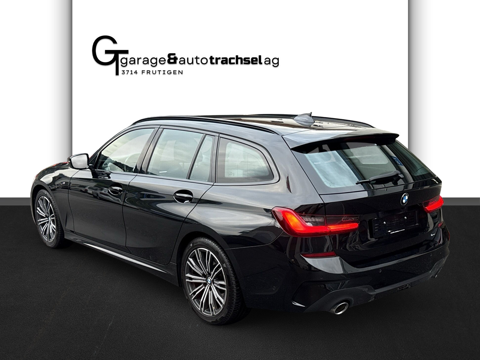 BMW 320d xDrive 48V Touring M Sport Steptronic-showroom-element-2