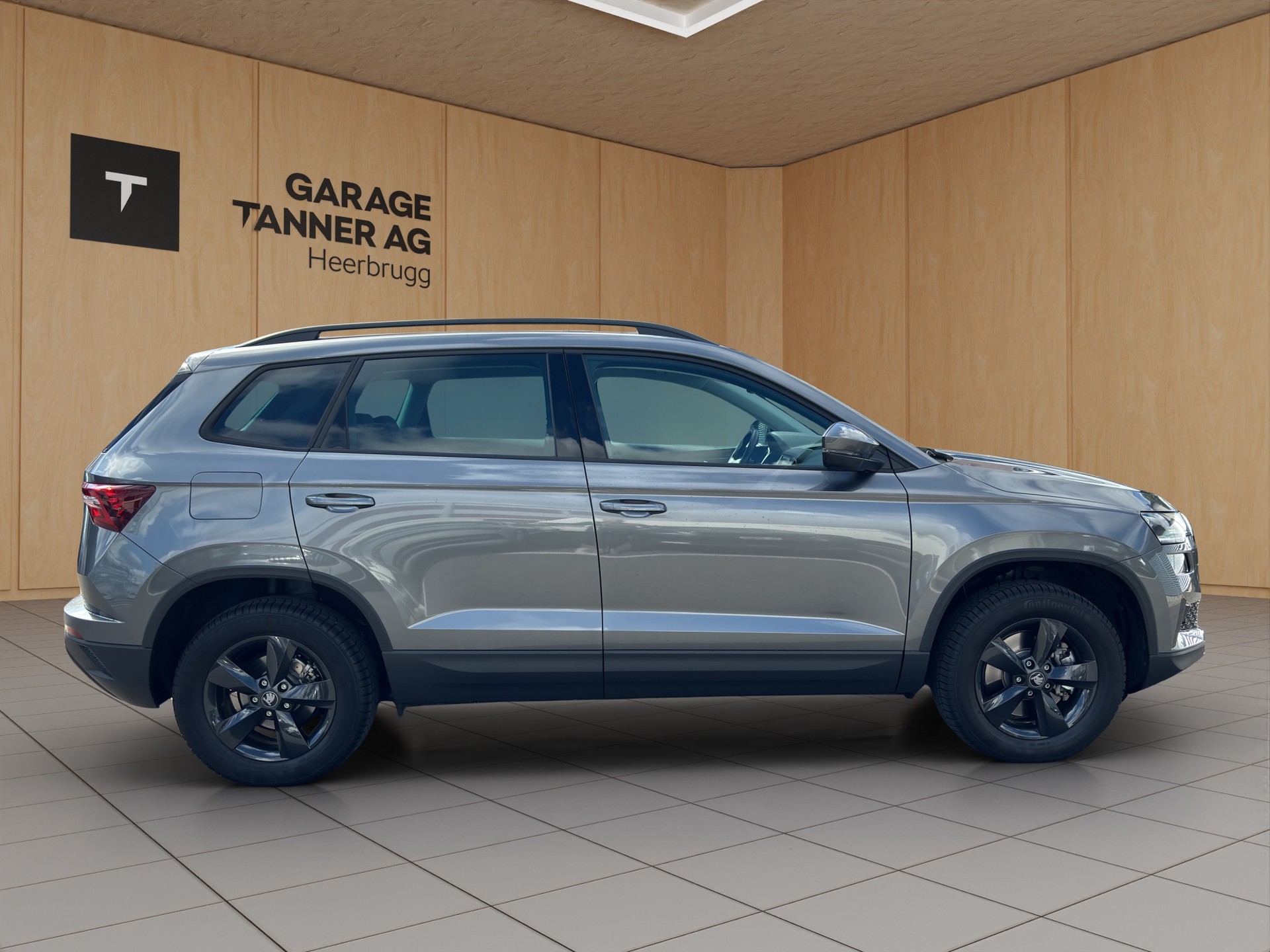 SKODA Karoq 1.5 TSI Dynamic DSG-showroom-element-3