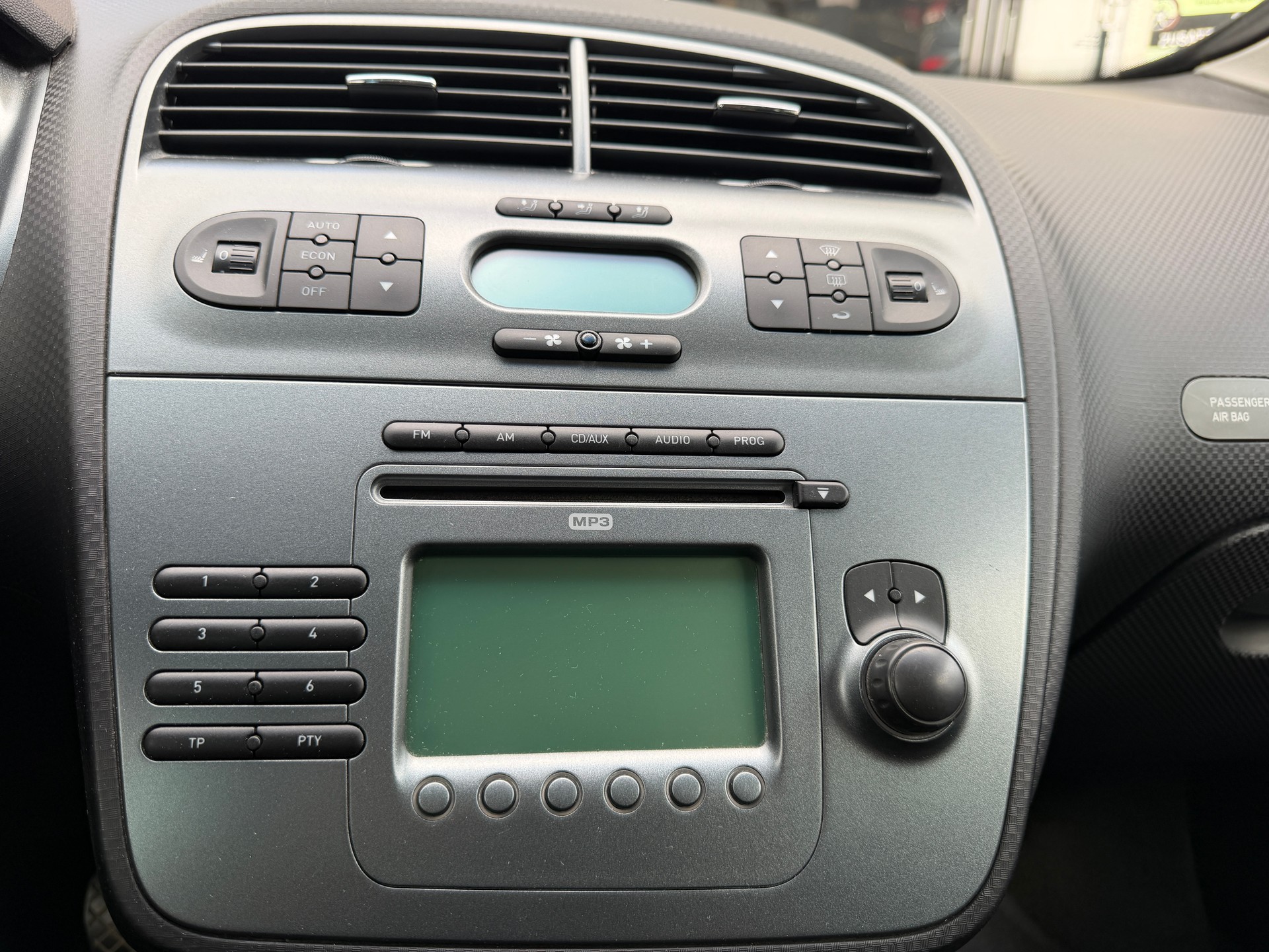 SEAT Altea 2.0 TDI Stylance MIT GARANTIE MÖGLICH-showroom-element-2