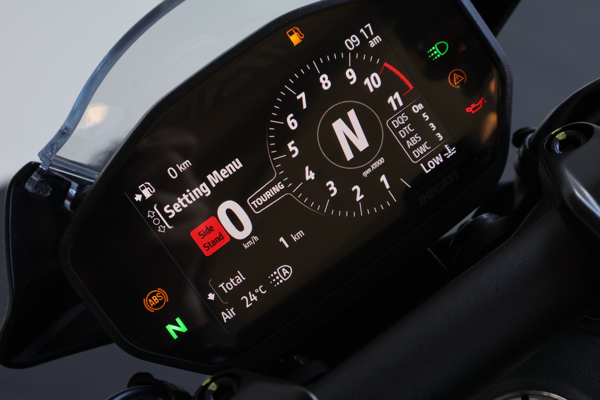 DUCATI Monster +-image-8