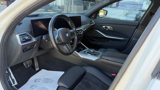BMW M340i xDrive 48V Steptronic-image-8