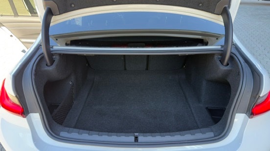 BMW M340i xDrive 48V Steptronic-image-17