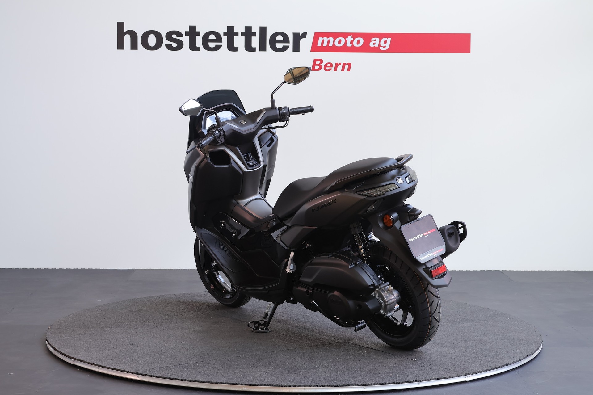 YAMAHA NMAX 125-showroom-element-3
