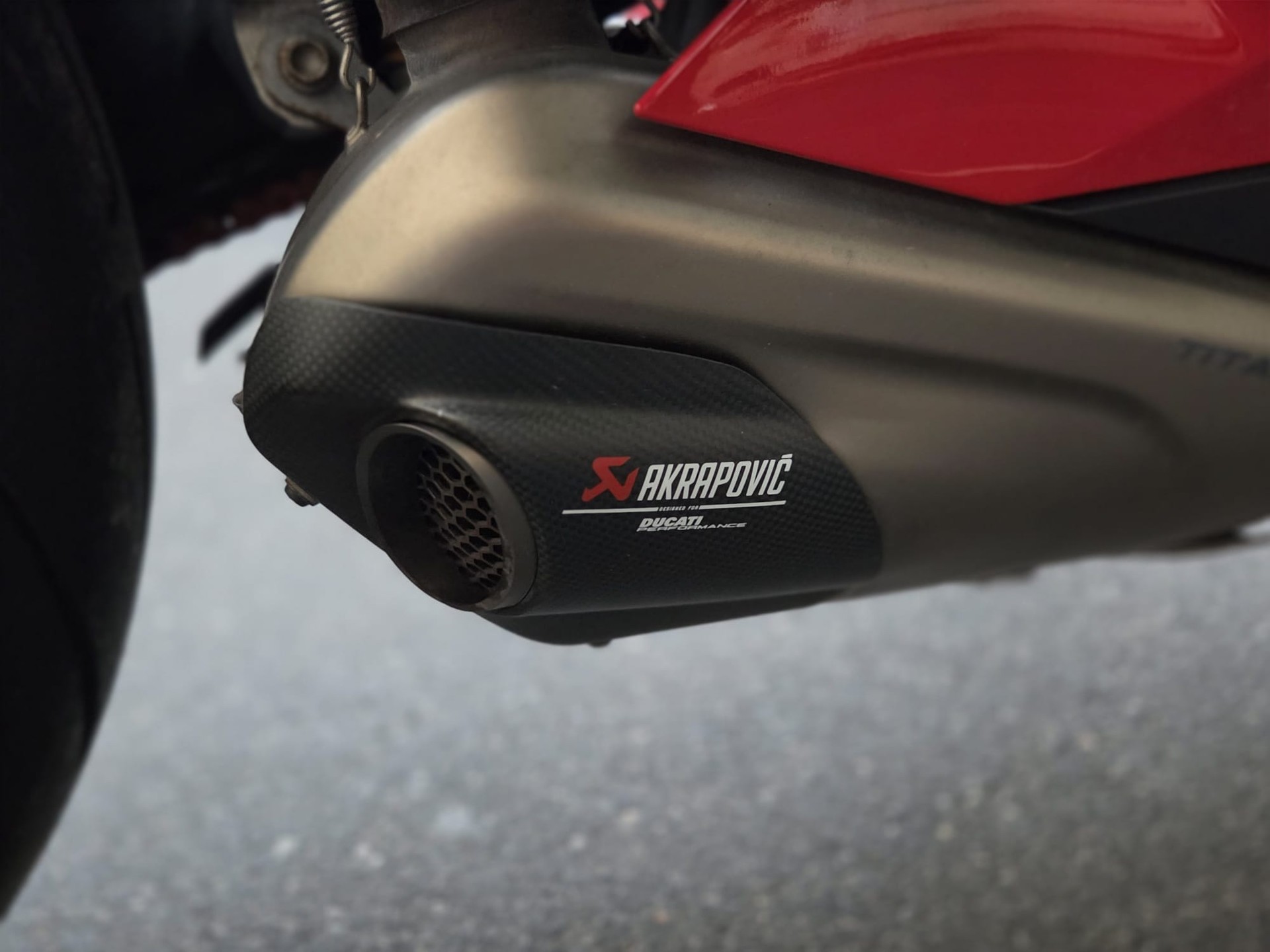 DUCATI Panigale 1103 V4 S-image-8