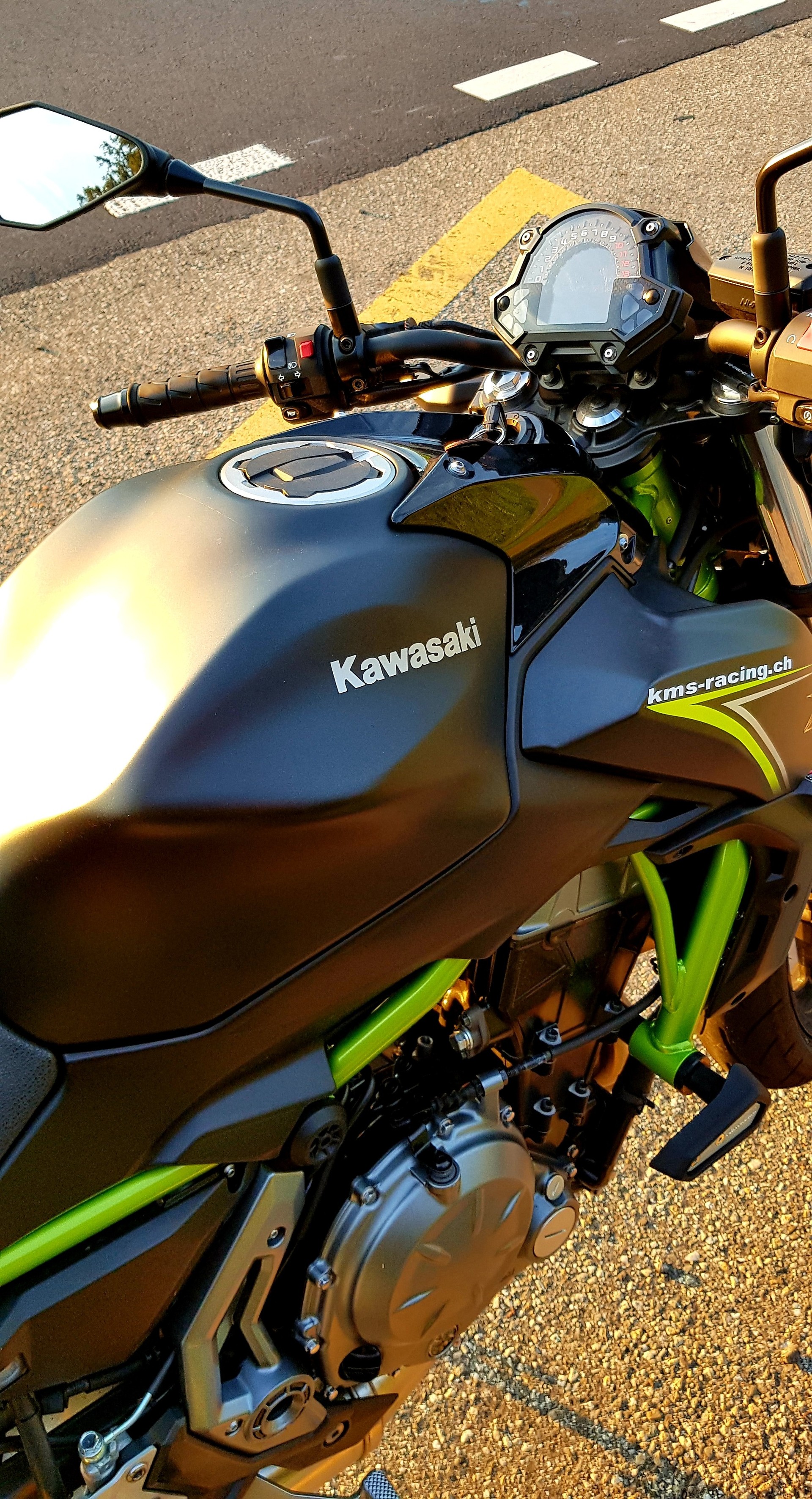 KAWASAKI Z 650 ABS-image-2