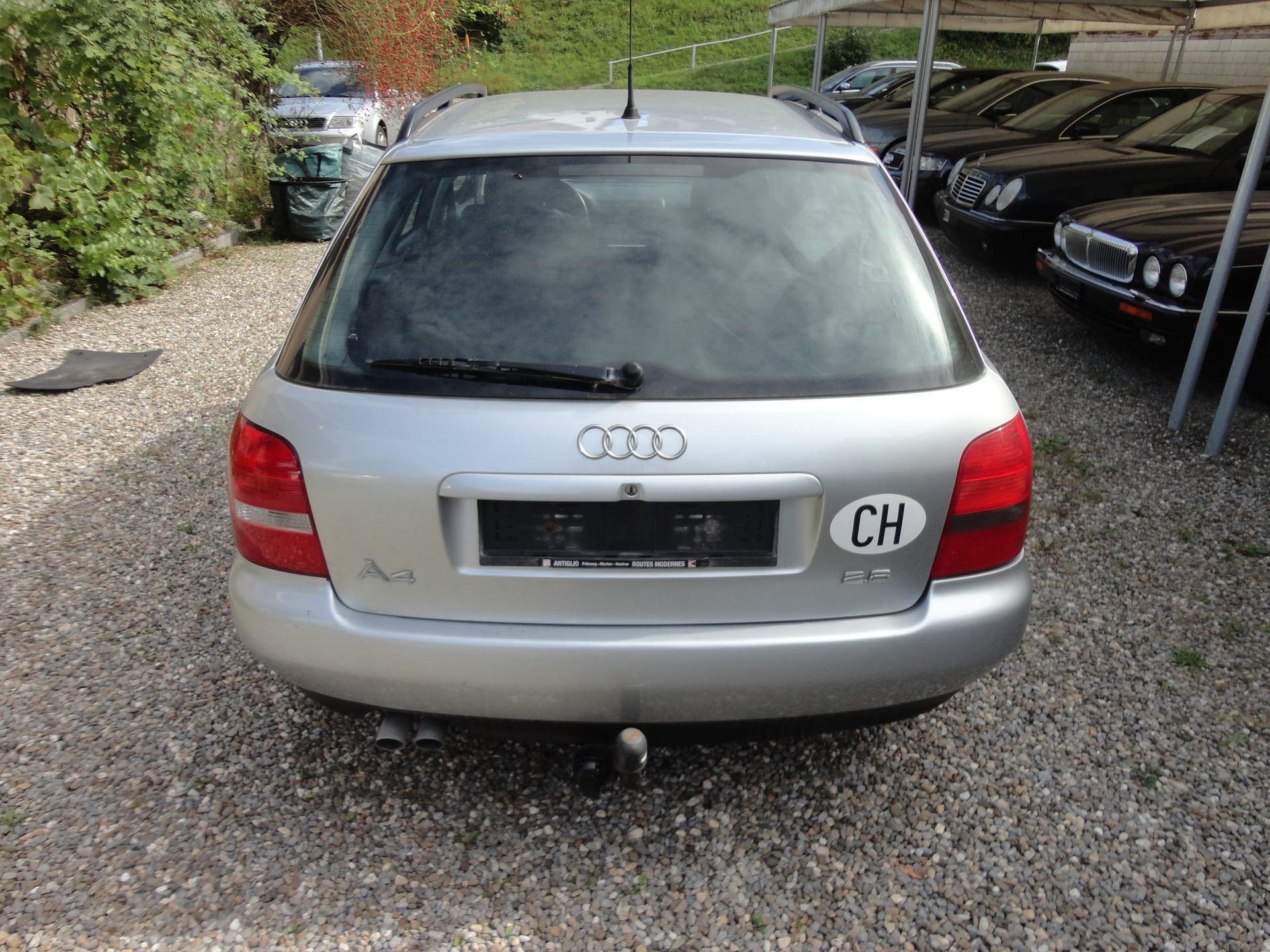 AUDI A4 Avant 2.8 30V-image-3