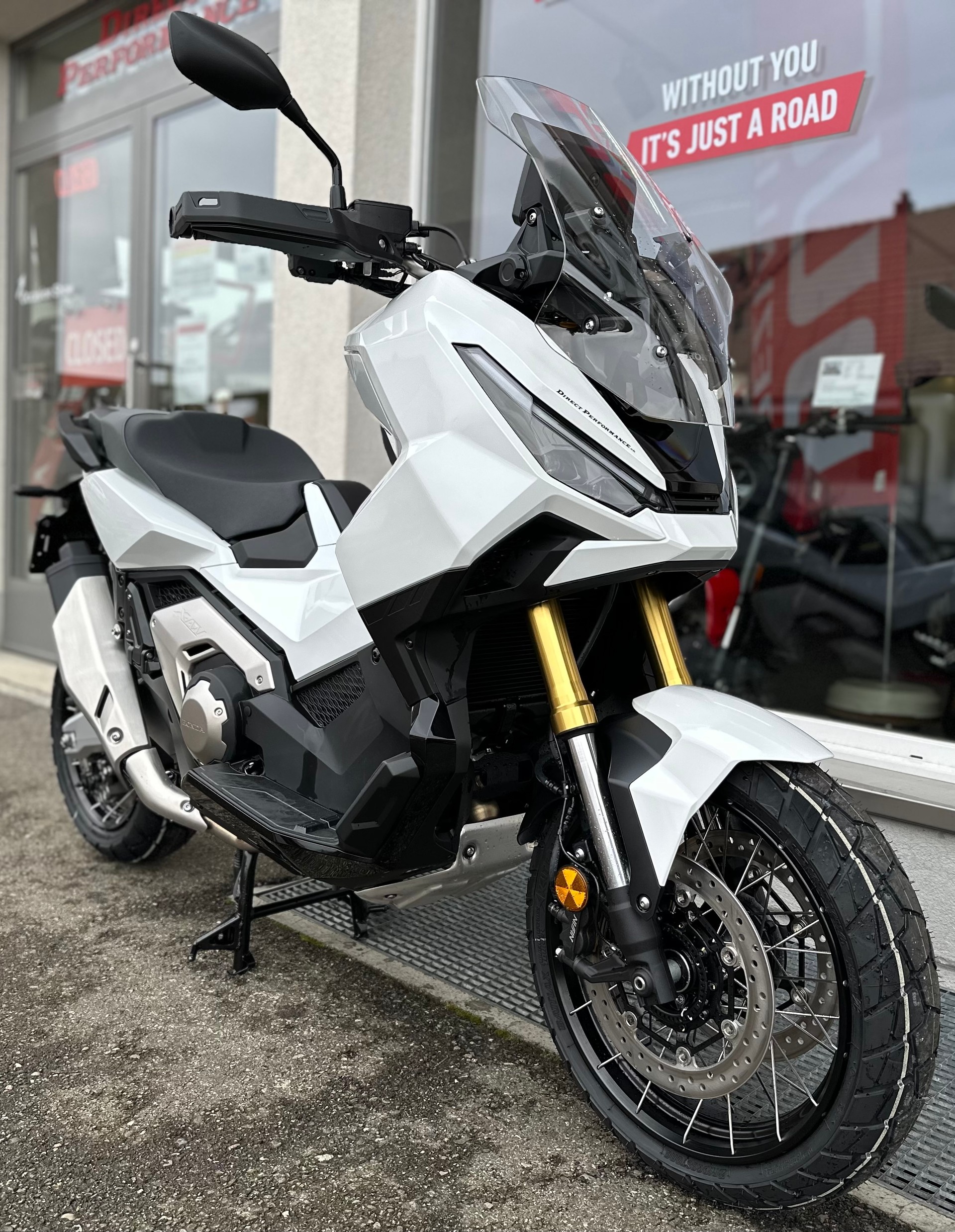 HONDA X-ADV 750 - TFT Konnektivität-showroom-element-2