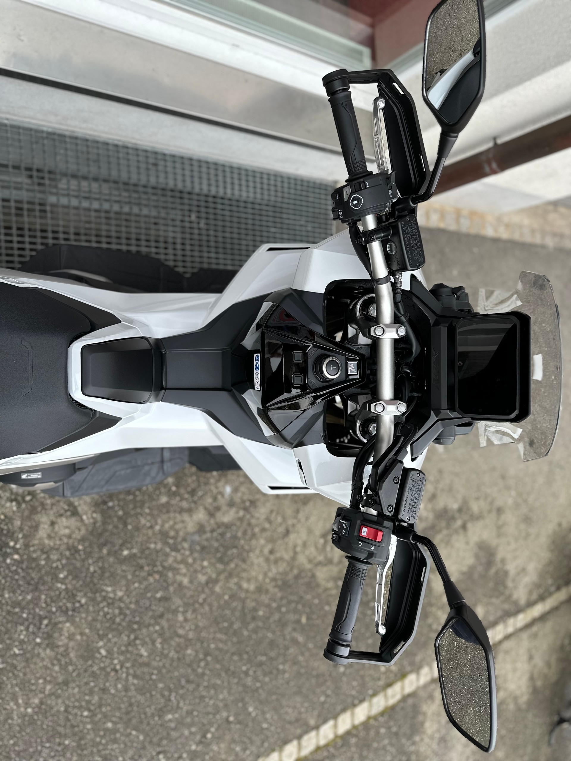 HONDA X-ADV 750 - TFT Konnektivität-image-10