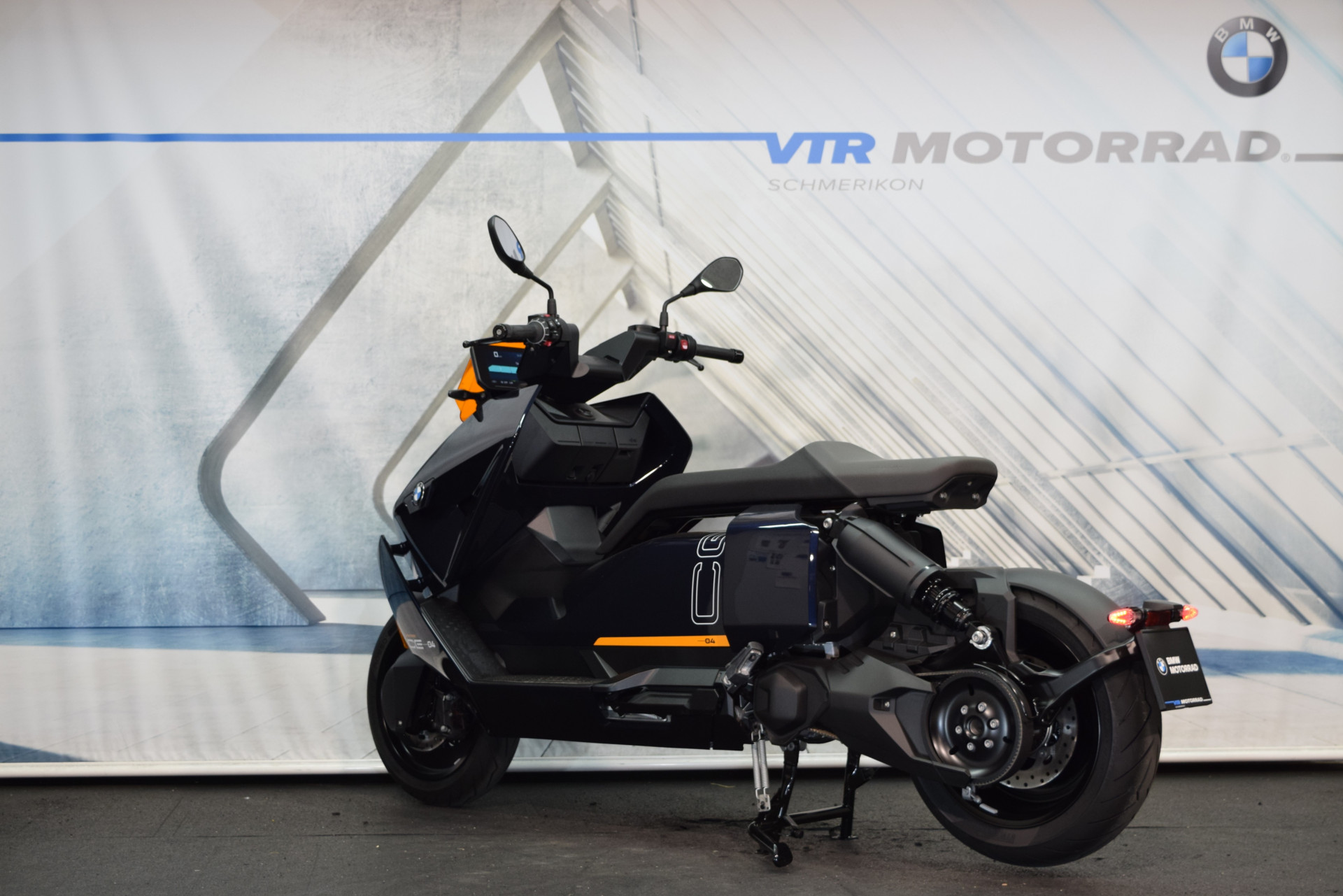 BMW CE 04 Avantgarde Quick Charger-image-3